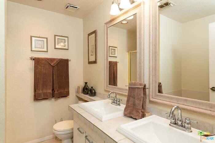 2601 S Broadmoor DR Unit: 7