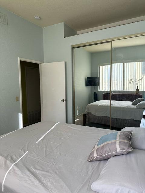 2601 S Broadmoor DR Unit: 7