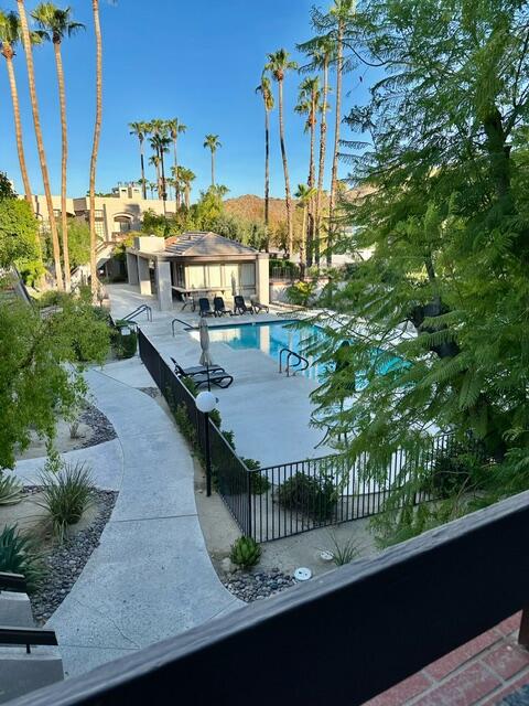 2601 S Broadmoor DR Unit: 7