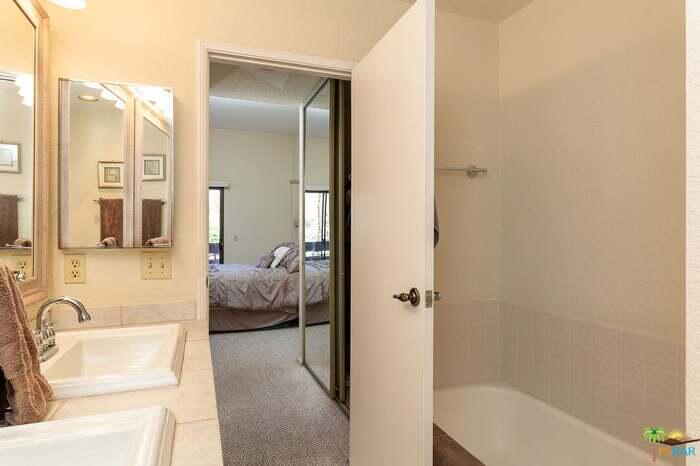 2601 S Broadmoor DR Unit: 7