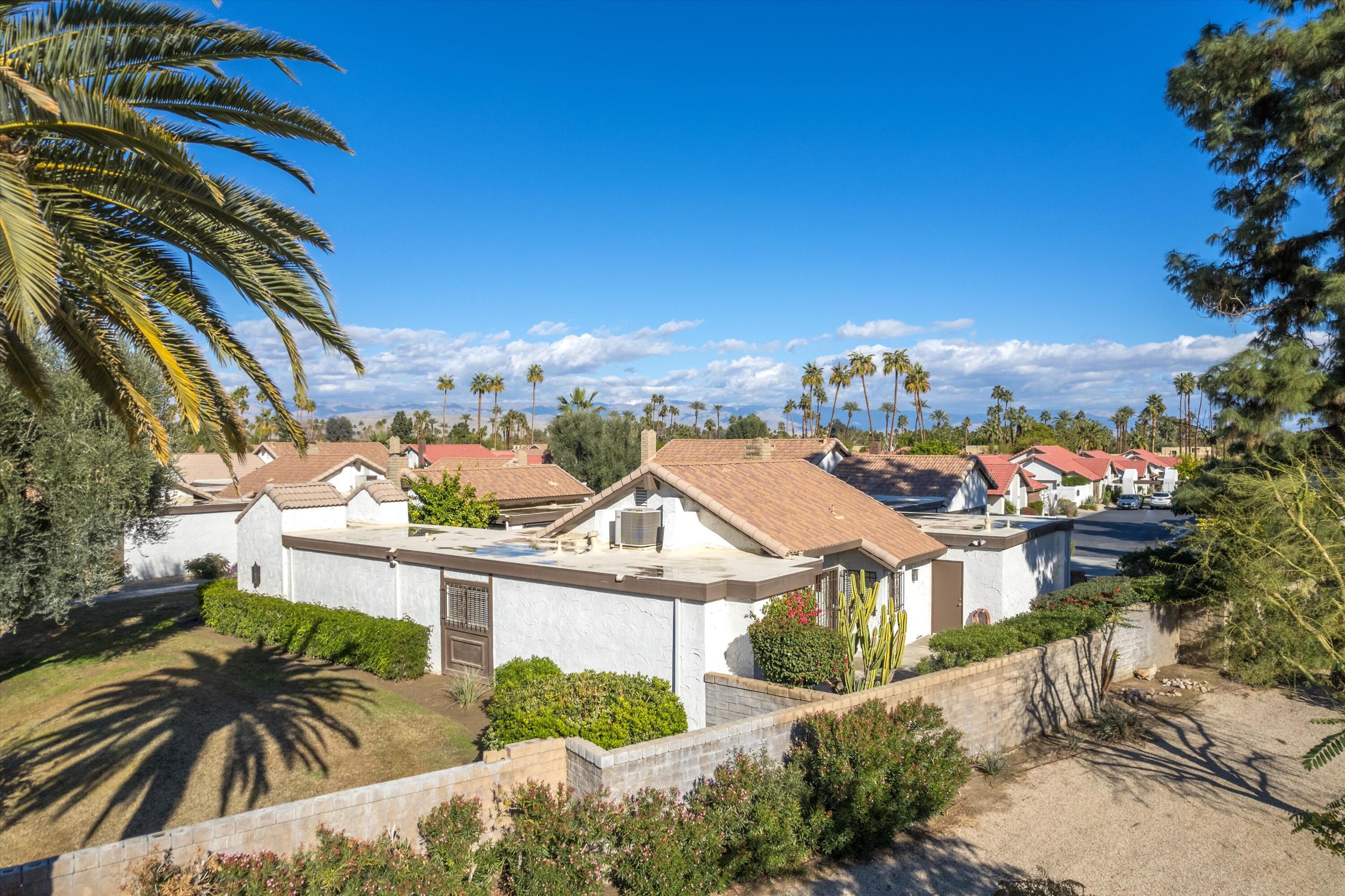 2542 E Miramonte CIR Unit: C