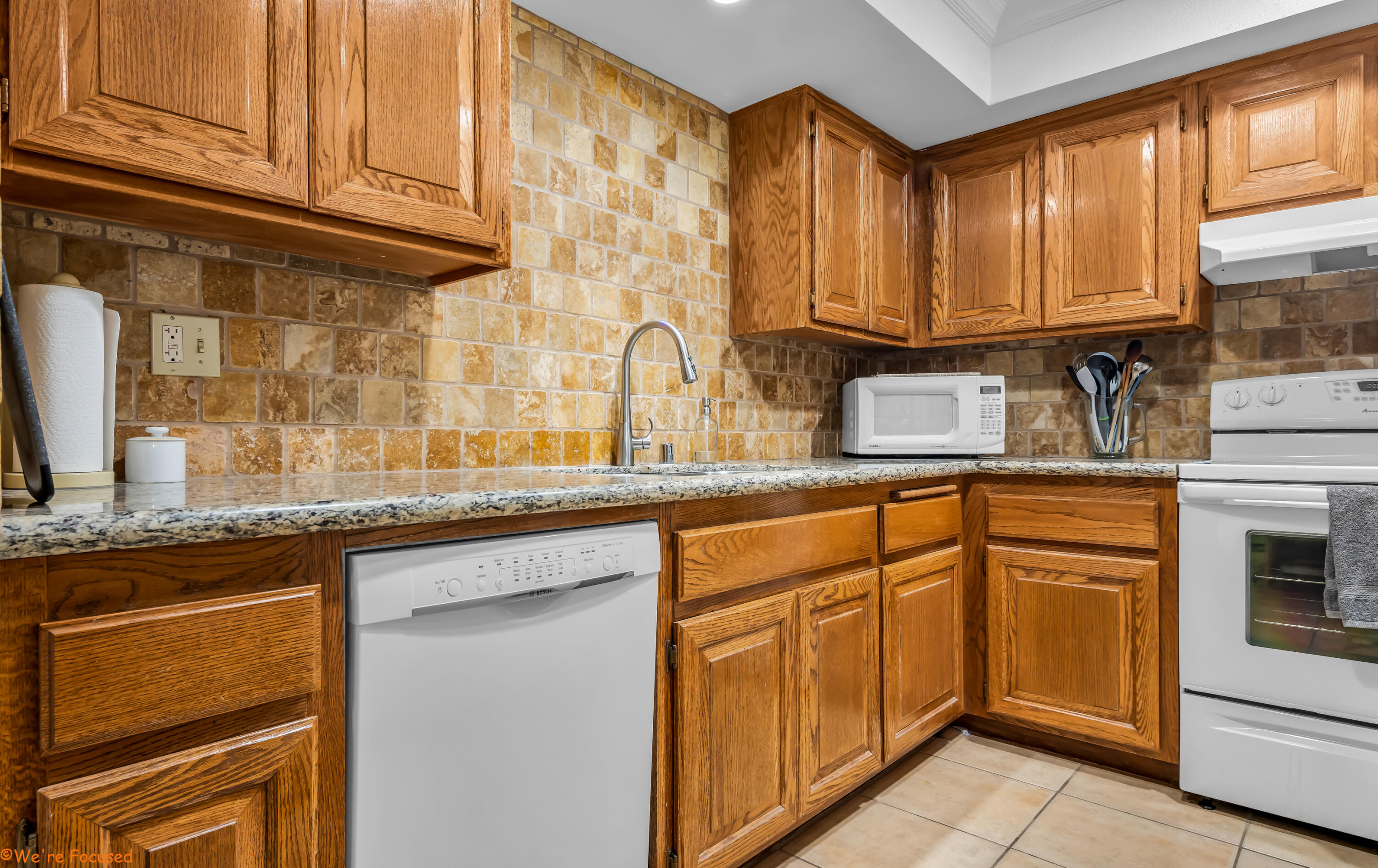 222 N Calle El Segundo Unit: 548