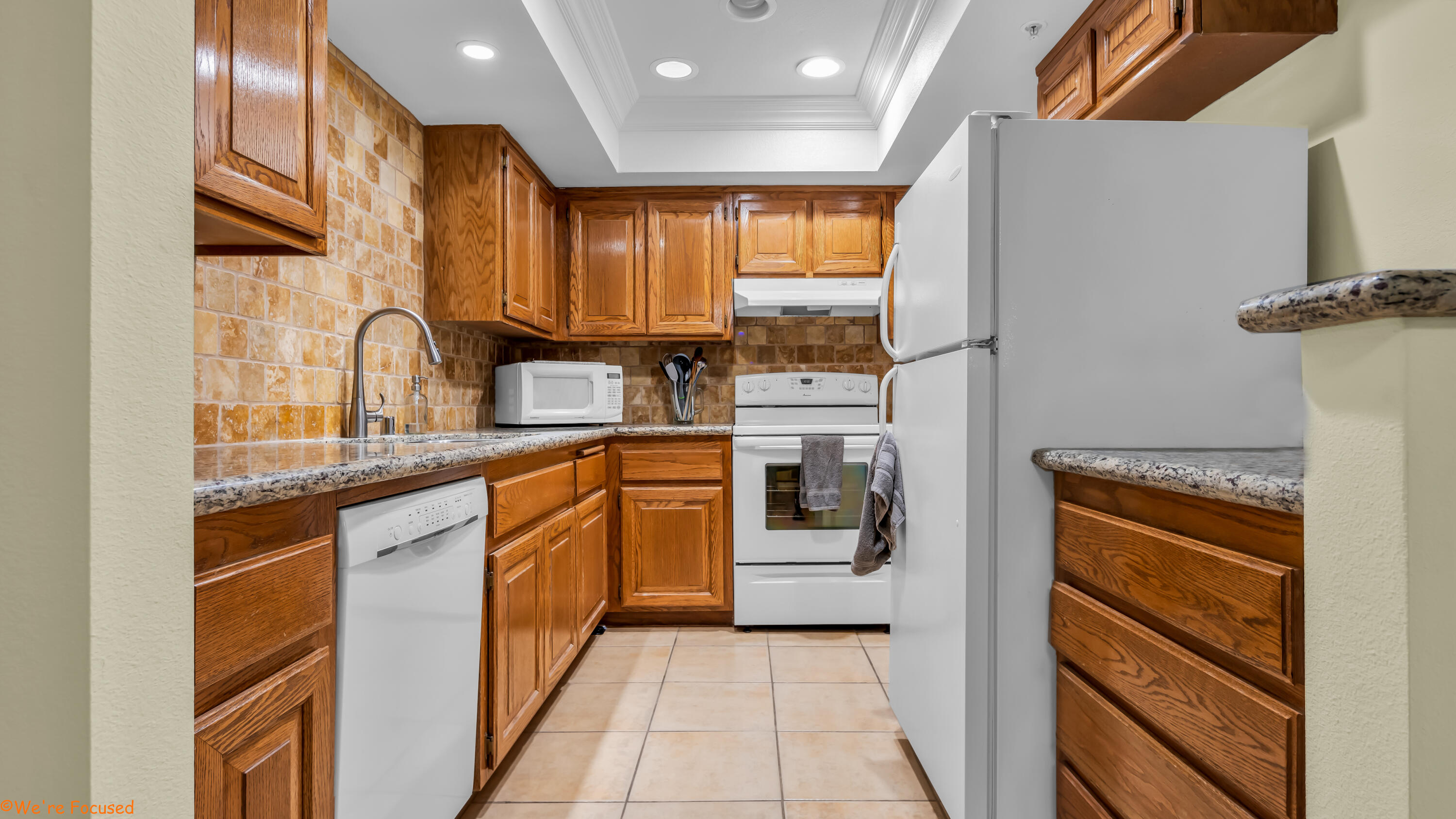 222 N Calle El Segundo Unit: 548