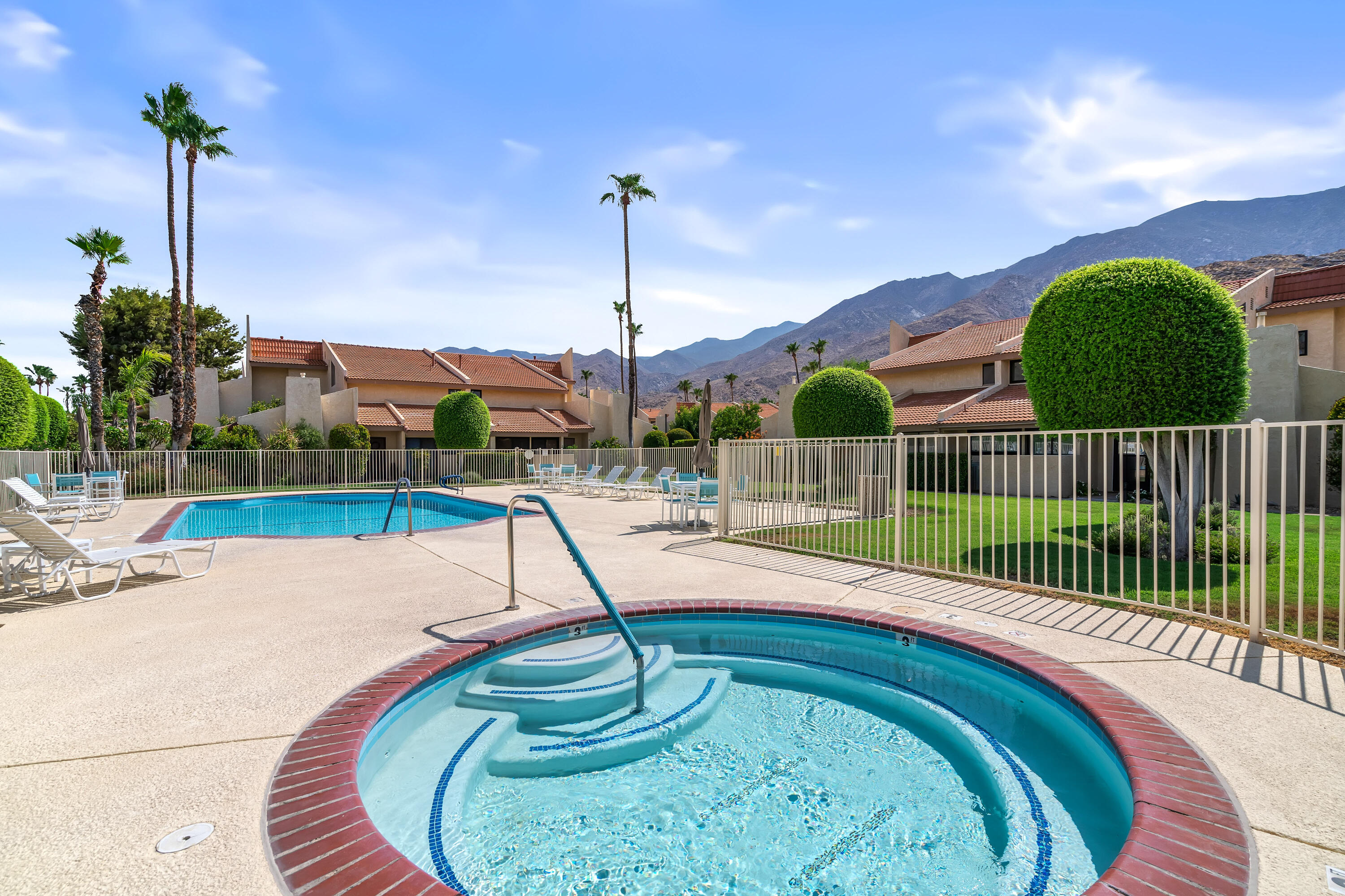 2600 S Palm Canyon DR Unit: 40
