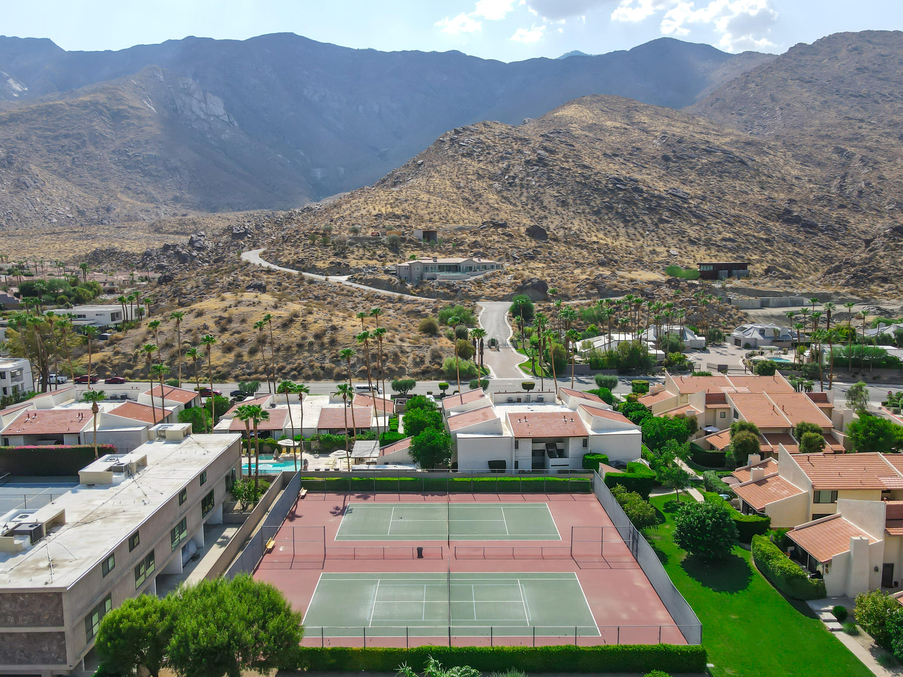 2600 S Palm Canyon DR Unit: 40