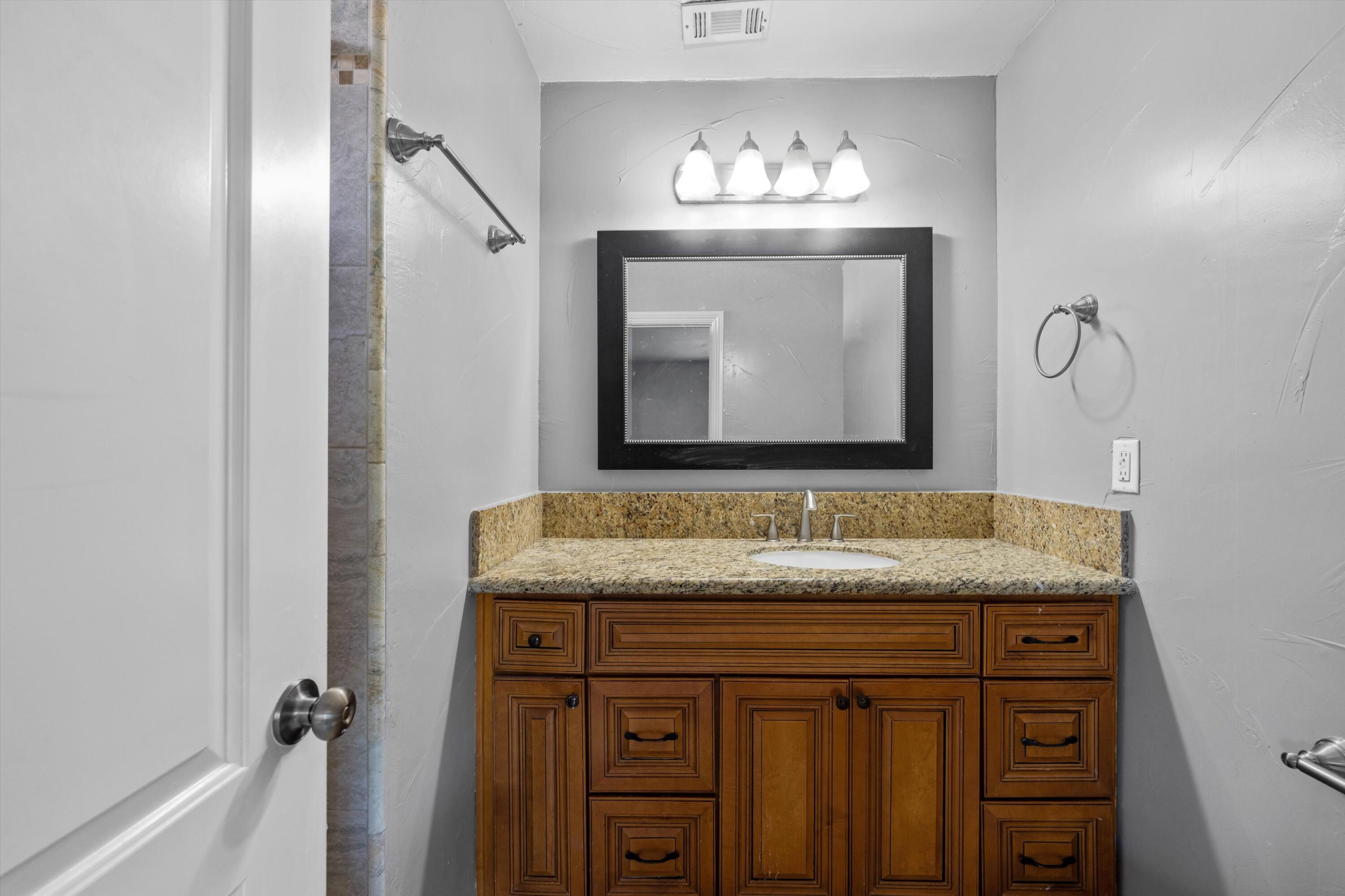 51675 Avenida Navarro