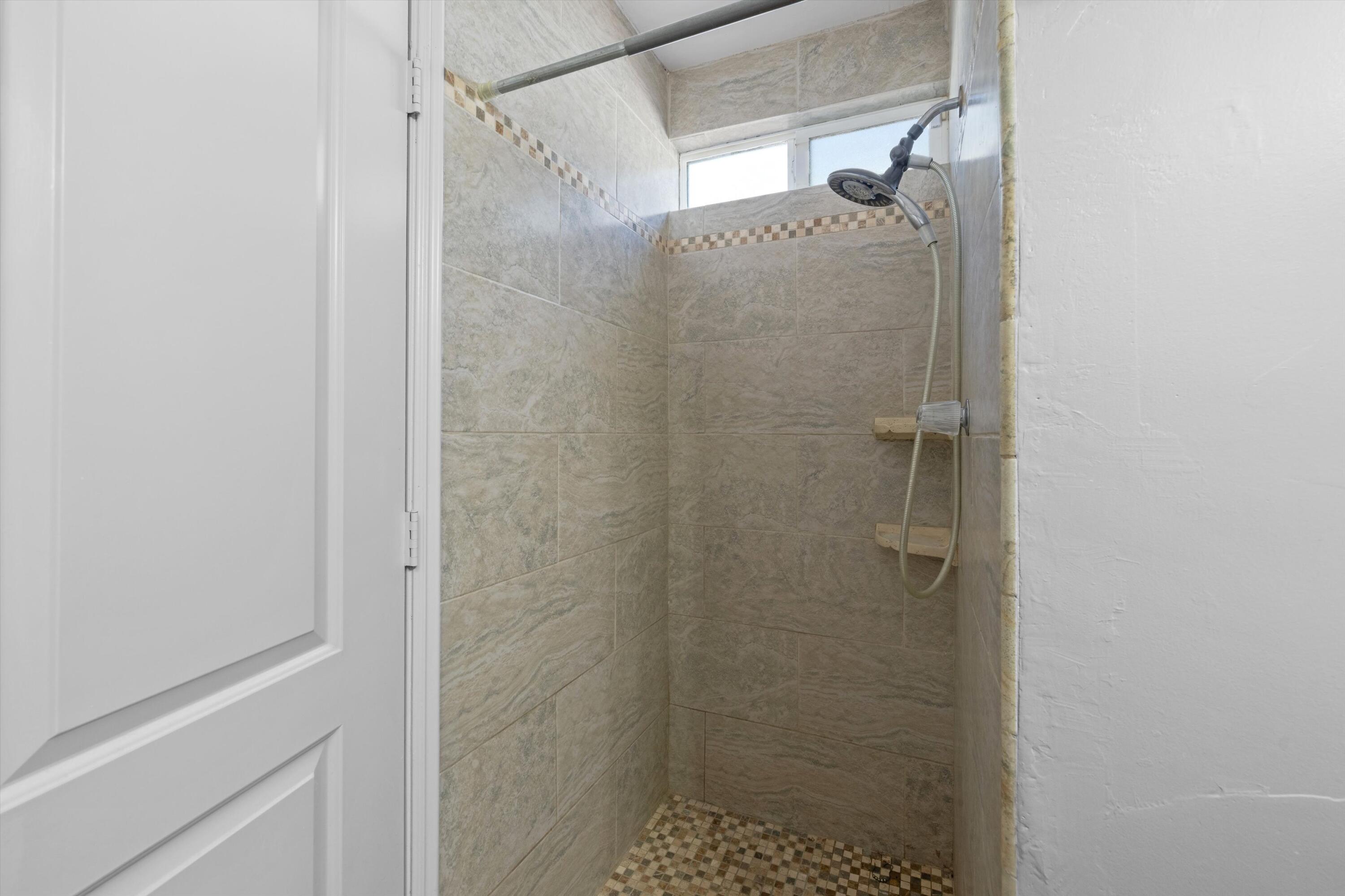 51675 Avenida Navarro