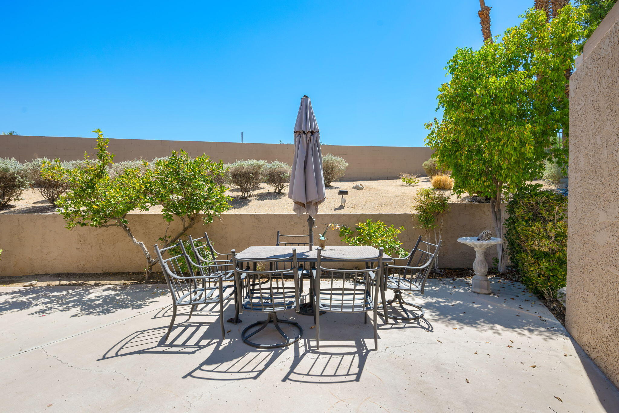 48982 Canyon Creest LN