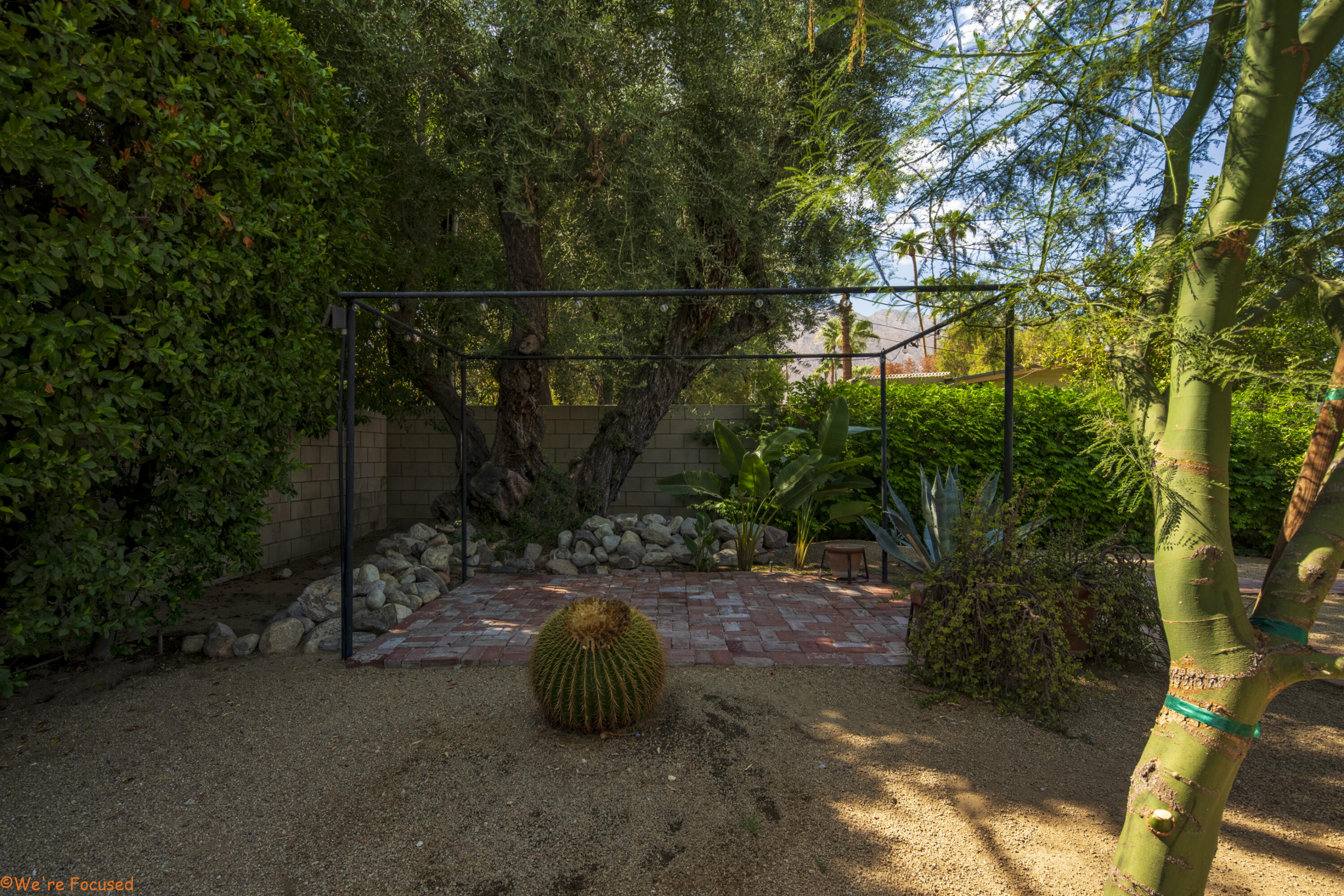 1651 E San Lorenzo RD