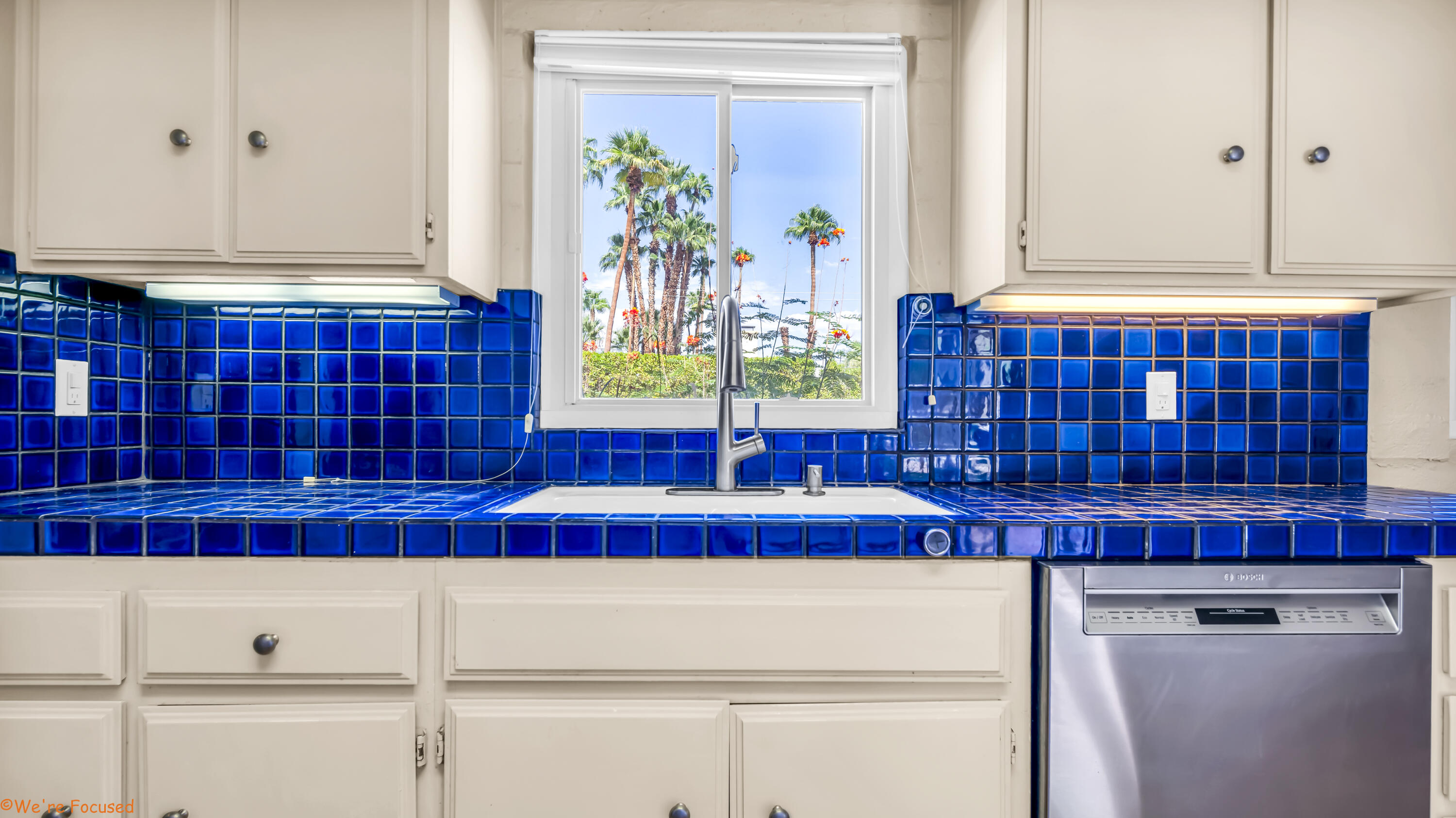 1651 E San Lorenzo RD