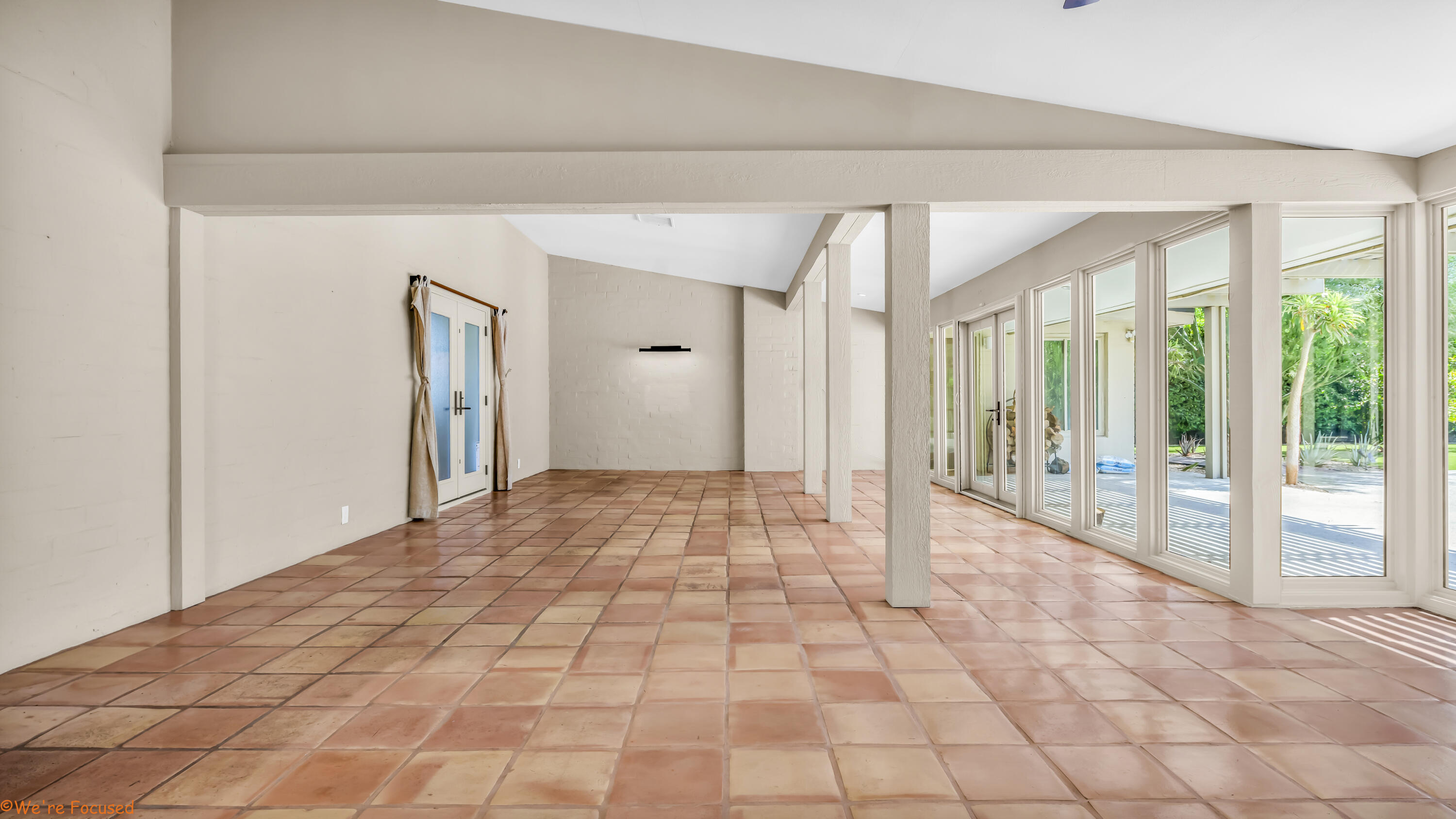 1651 E San Lorenzo RD