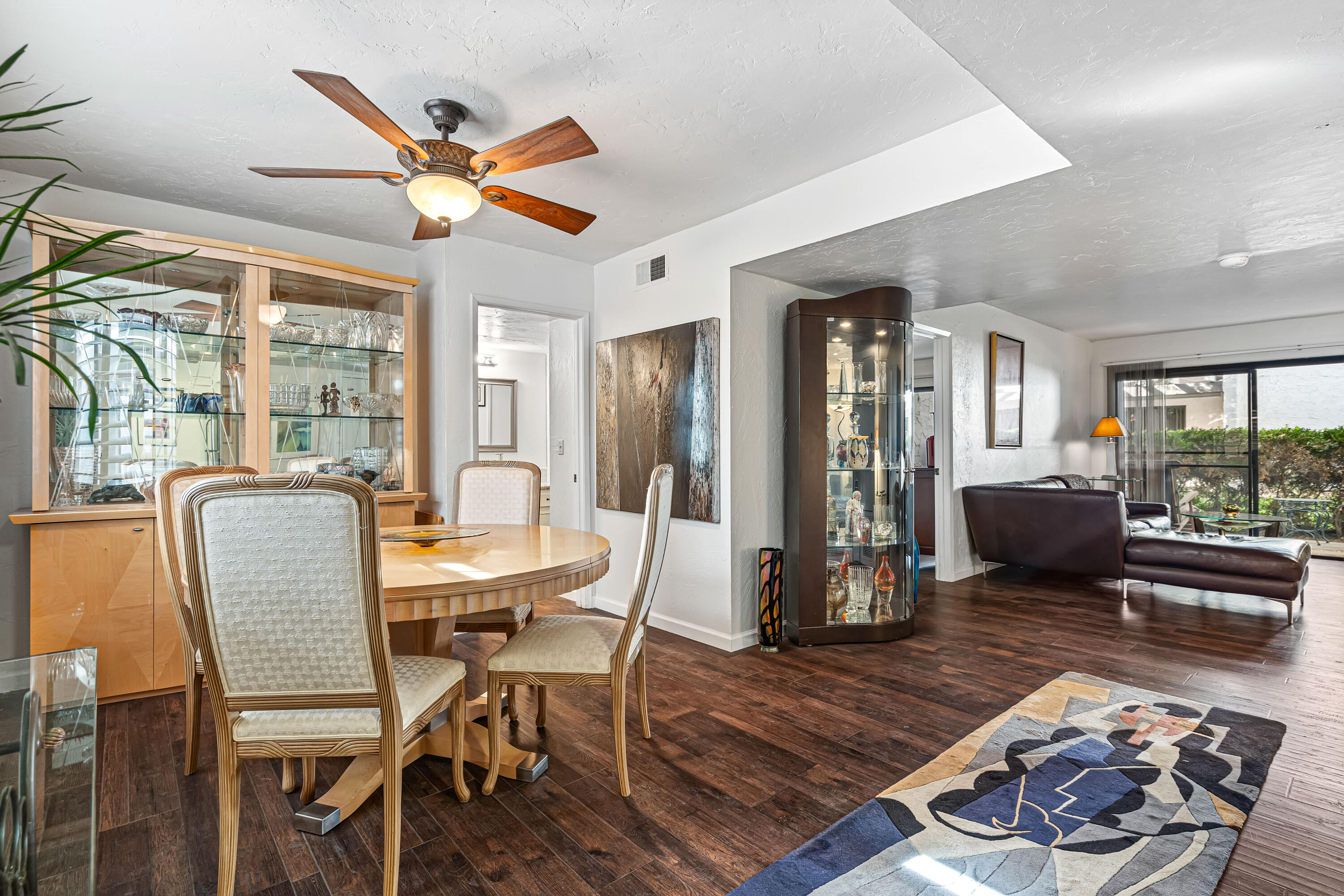 1050 E Ramon RD Unit: 6