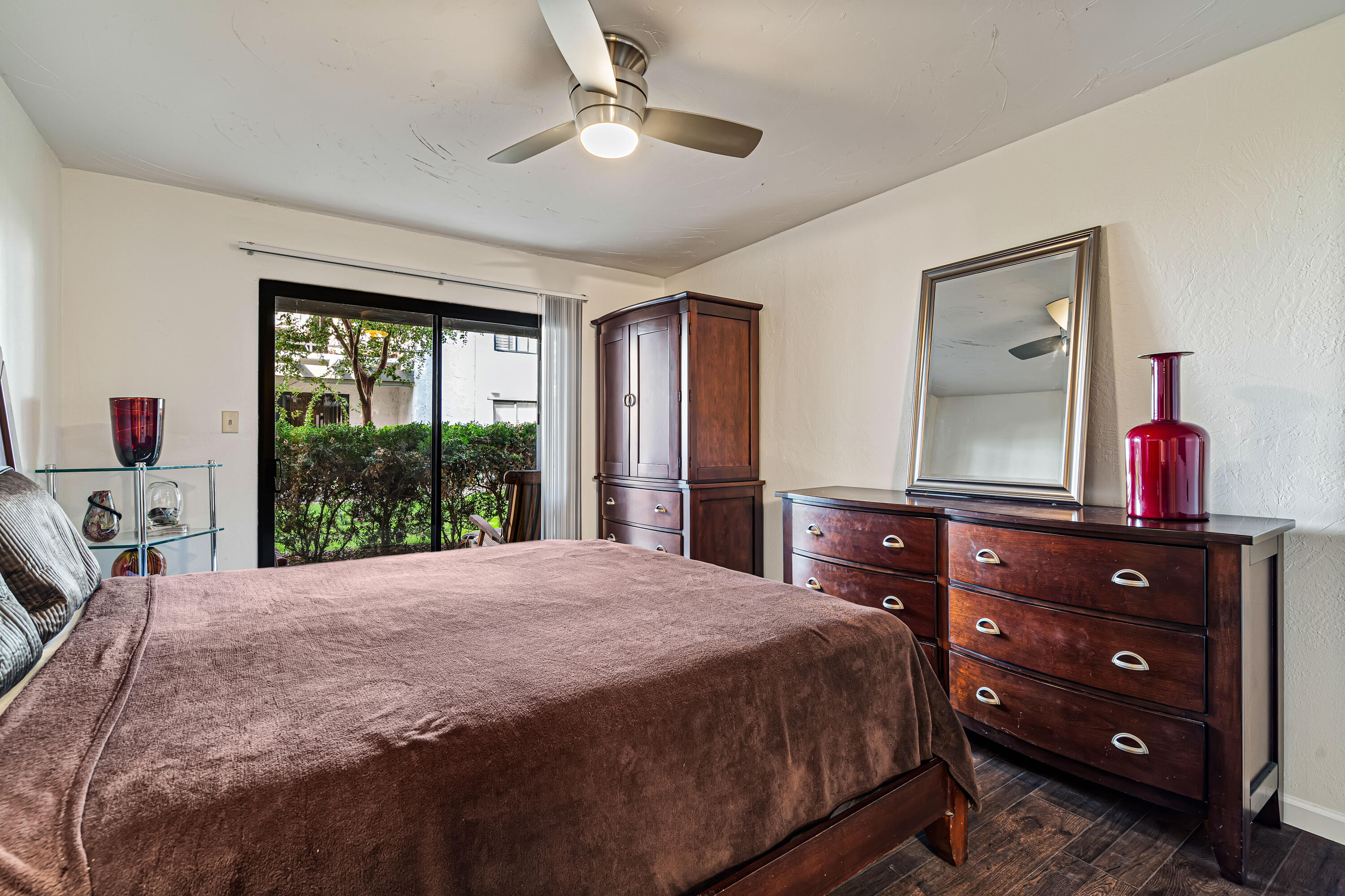 1050 E Ramon RD Unit: 6