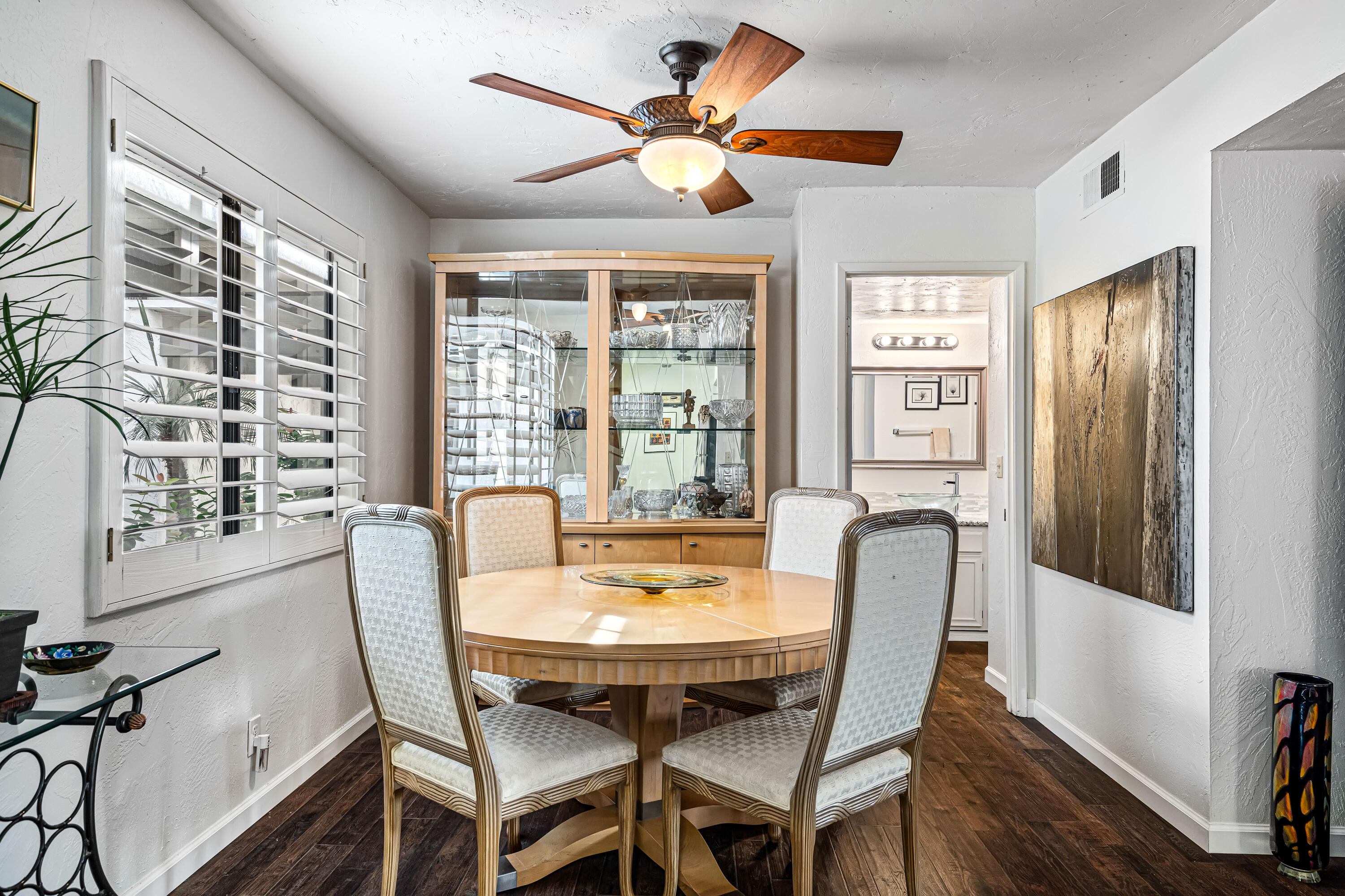 1050 E Ramon RD Unit: 6