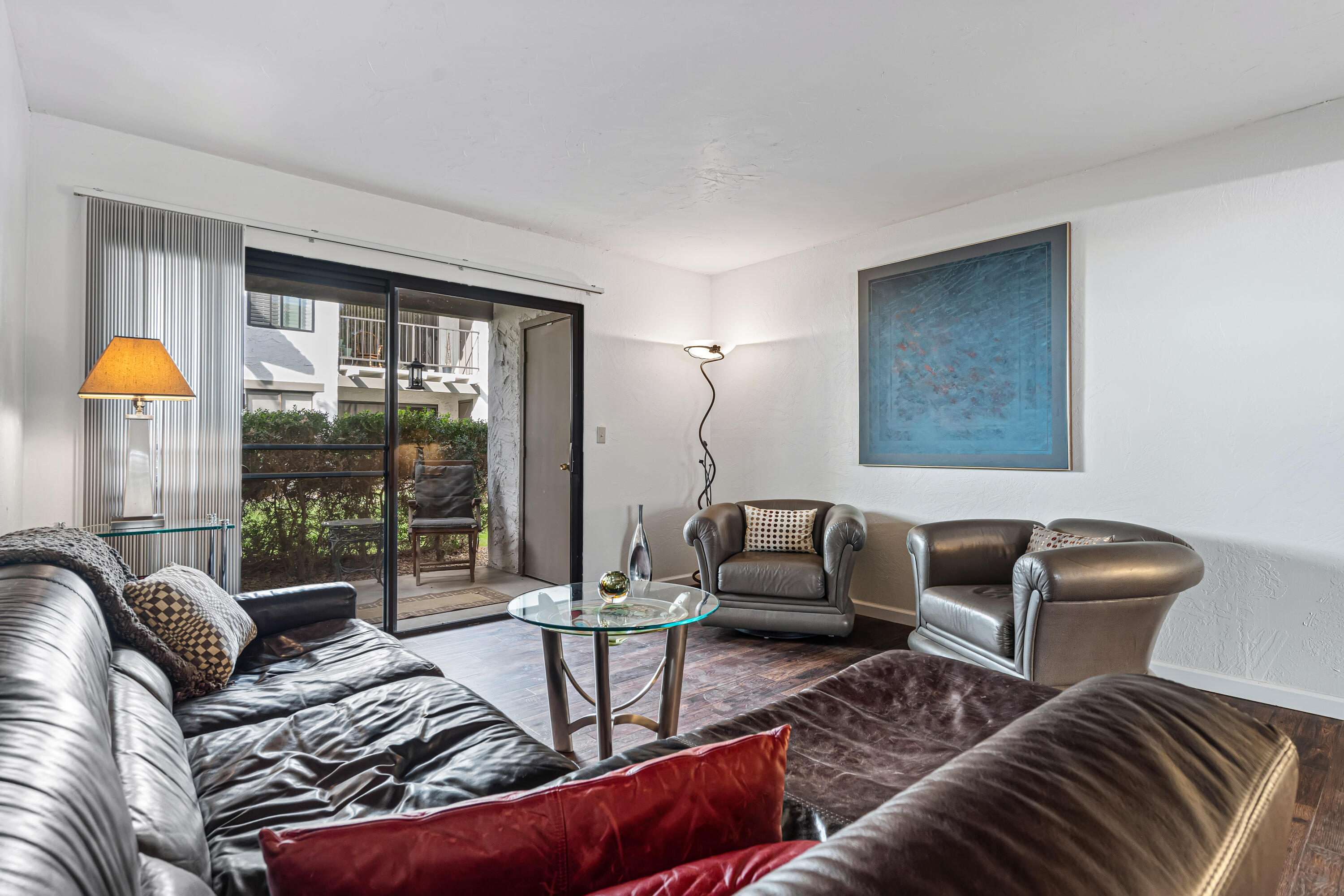 1050 E Ramon RD Unit: 6