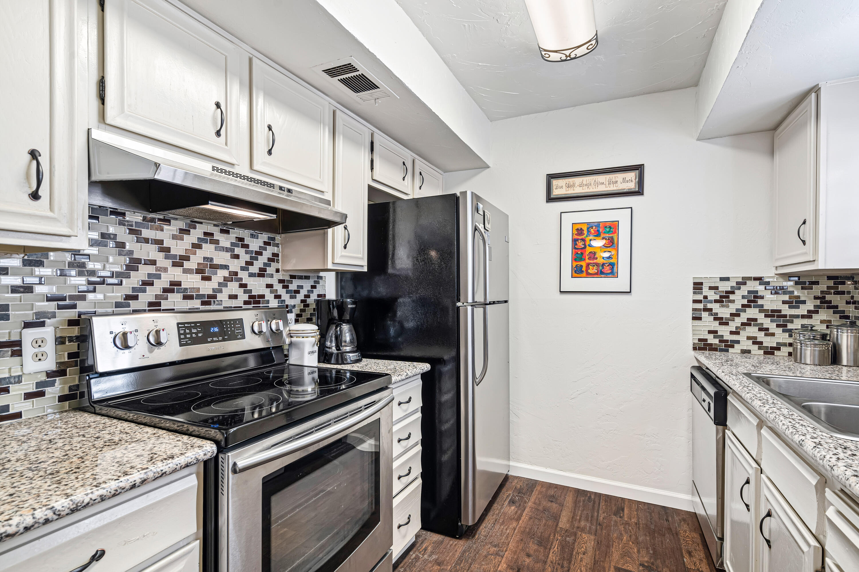 1050 E Ramon RD Unit: 6