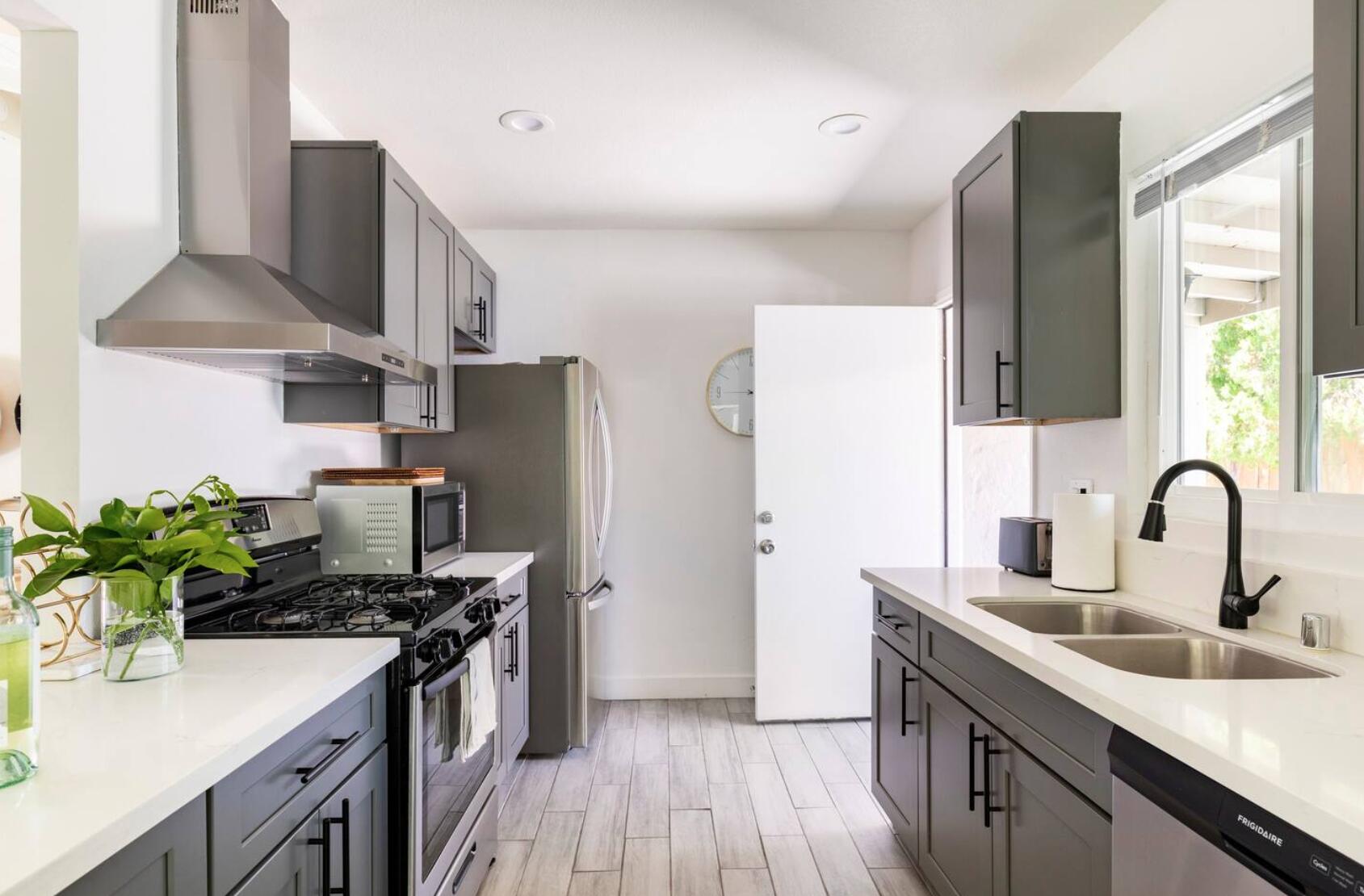 1328 E Camino Primrose