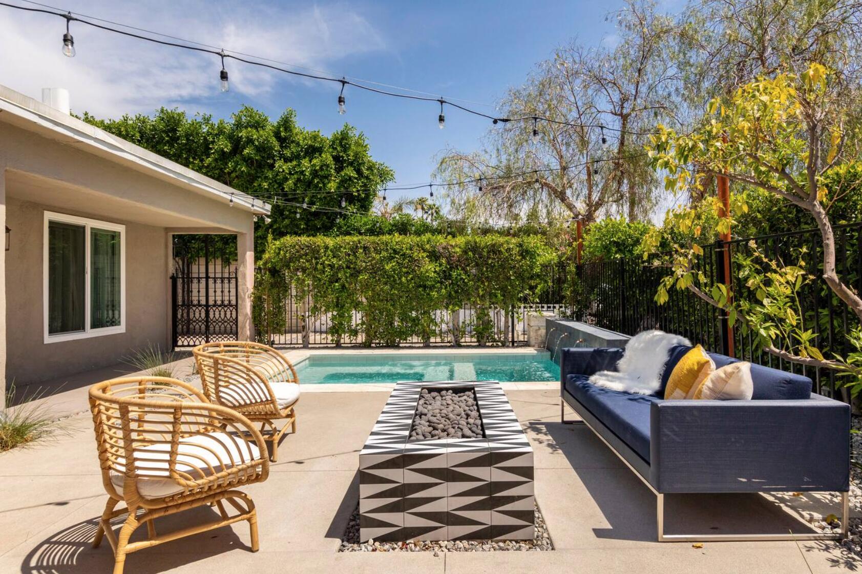 1328 E Camino Primrose