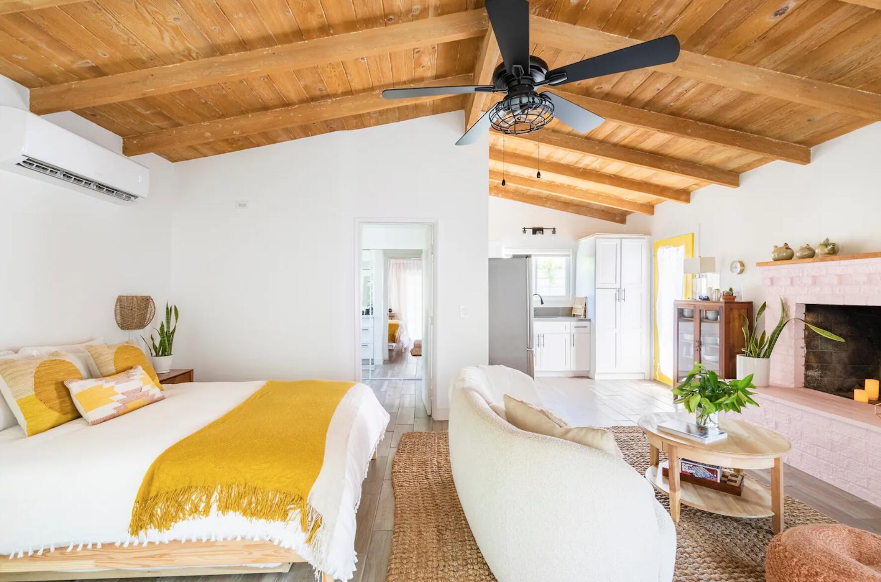 1328 E Camino Primrose