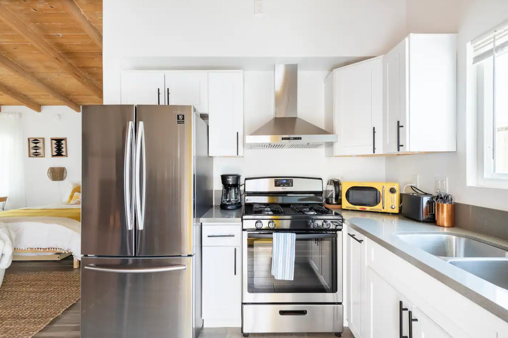 1328 E Camino Primrose