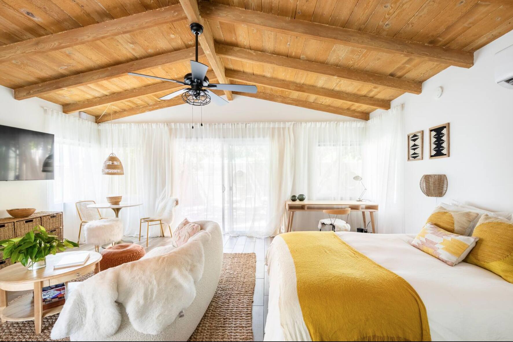 1328 E Camino Primrose