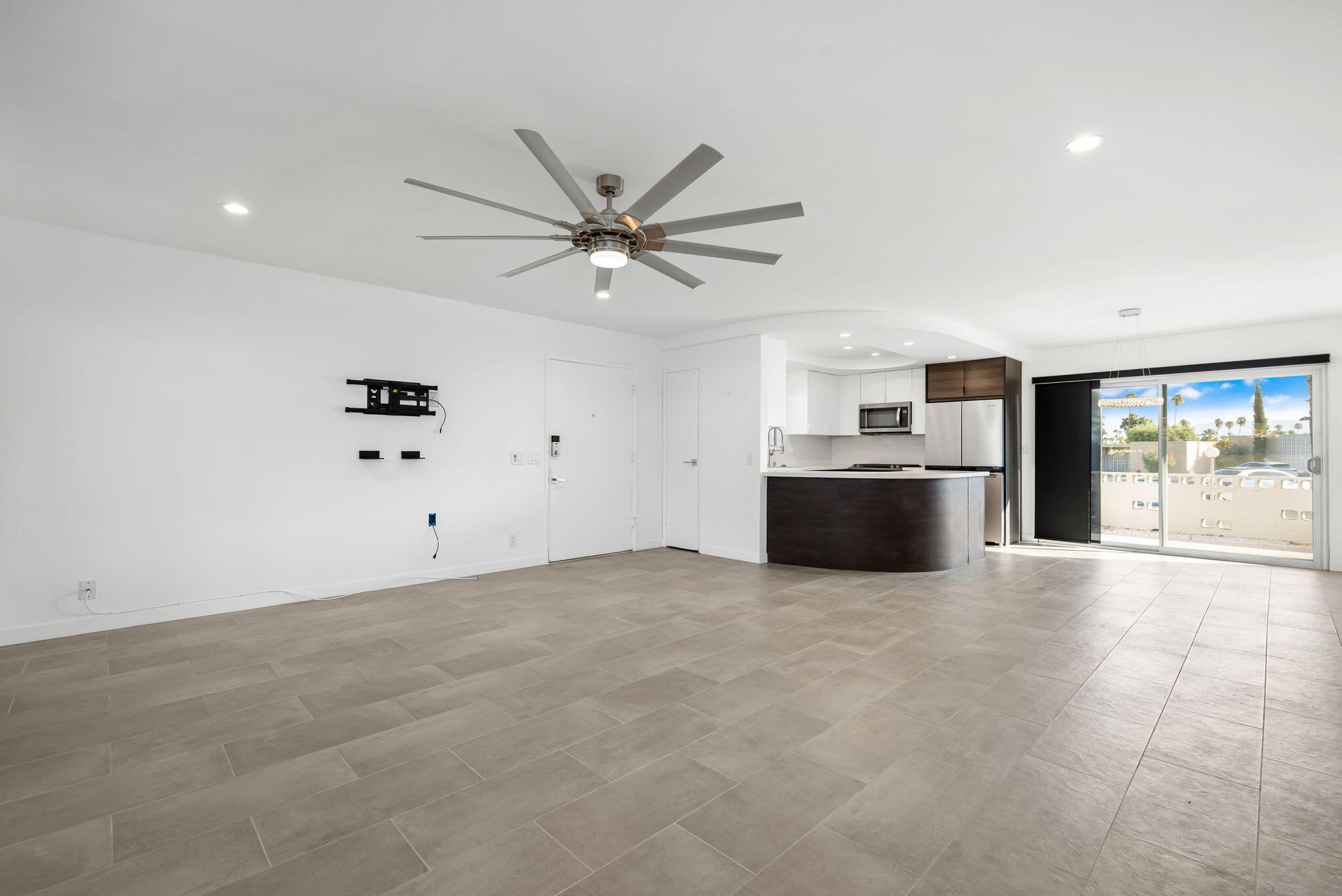 2240 S Calle Palo Fierro Unit: 9