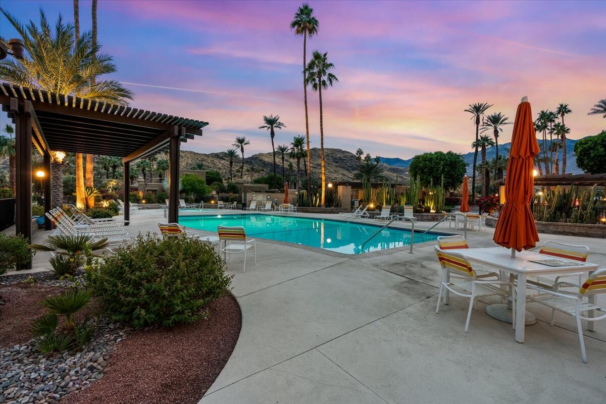 2451 S Birdie WAY Unit: E