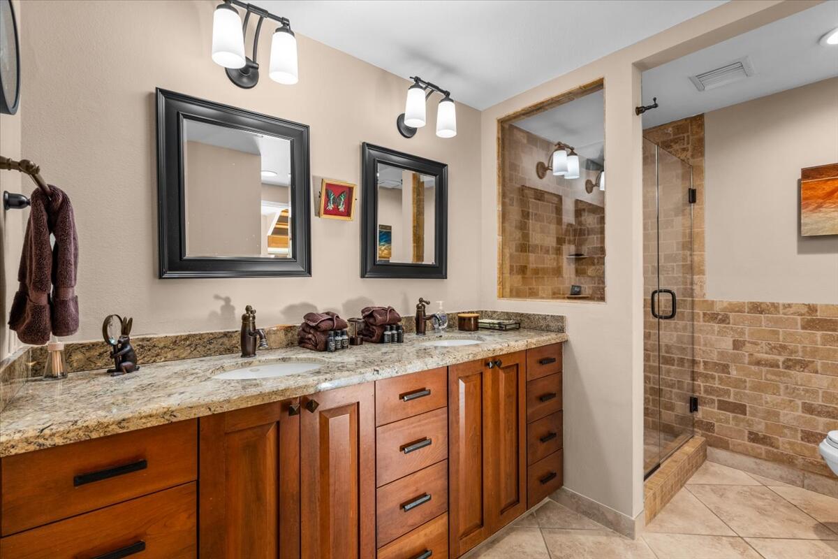 2451 S Birdie WAY Unit: E