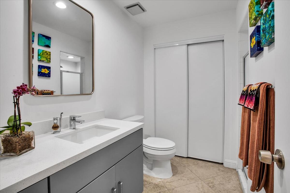 1602 S Cerritos DR Unit: C