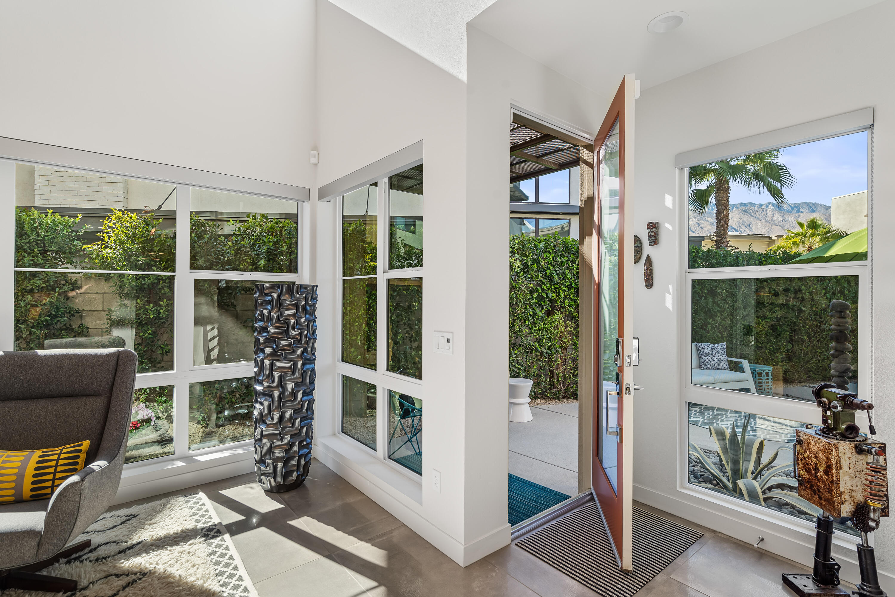 2737 Sunrise Sonata LN