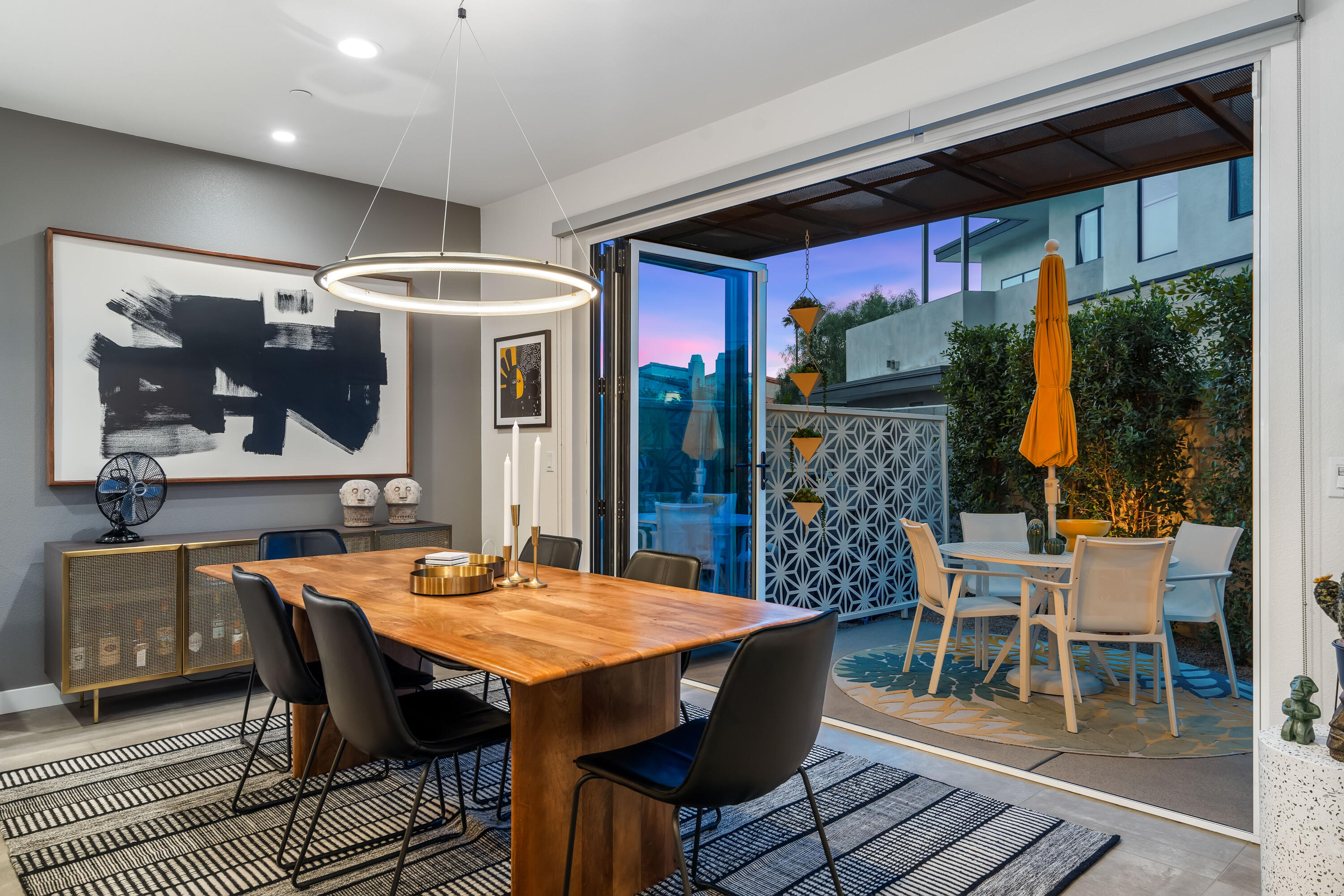 2737 Sunrise Sonata LN