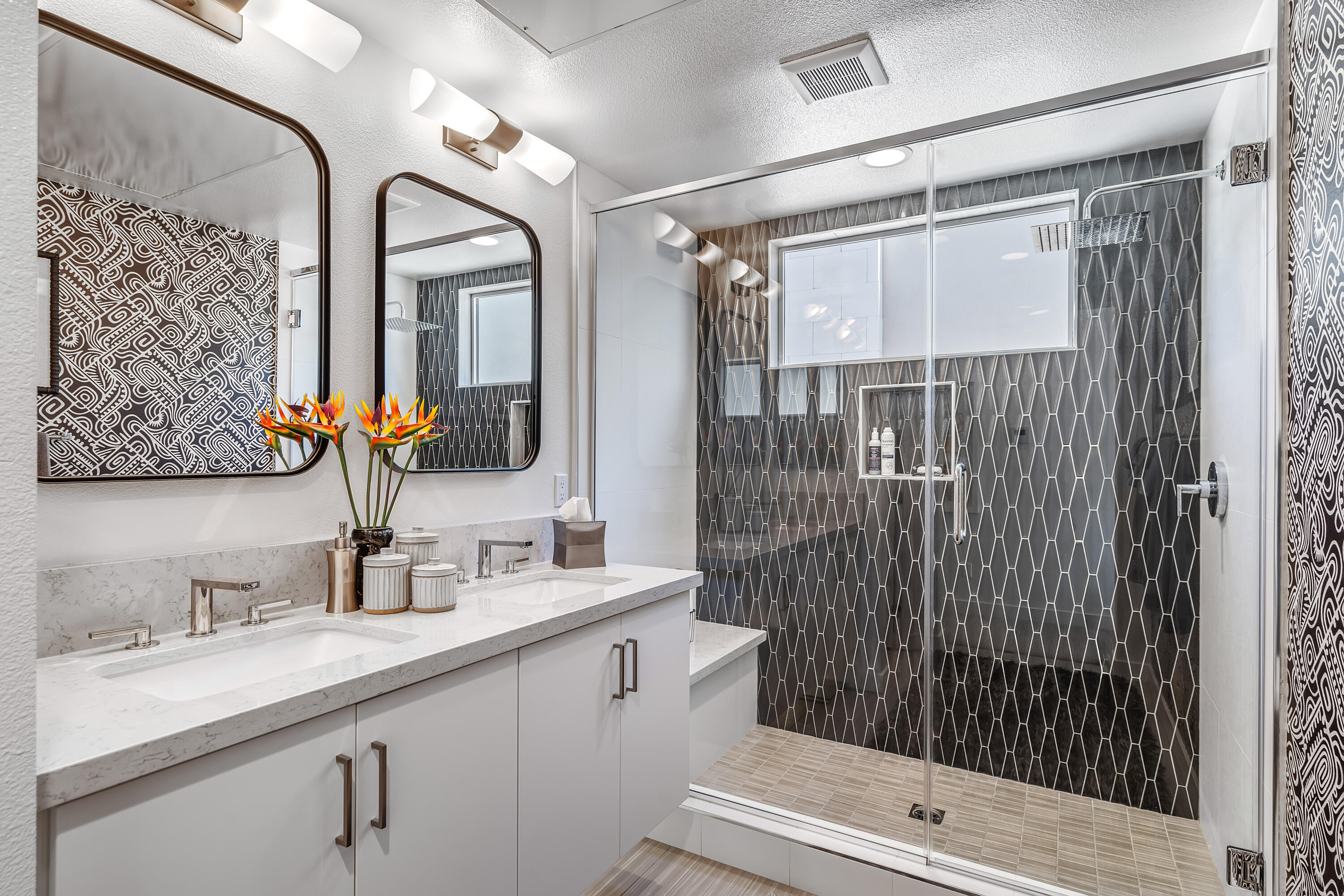 2737 Sunrise Sonata LN