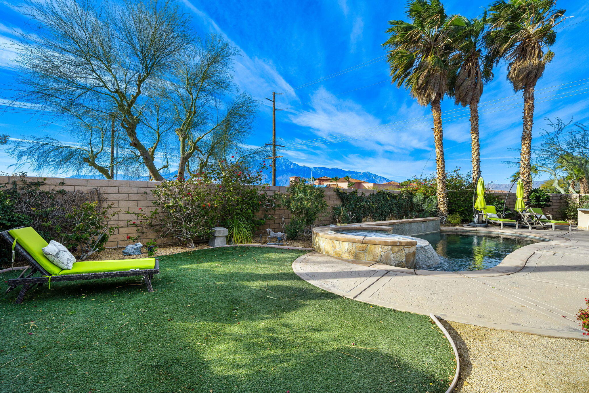 65013 Rolling Hills DR