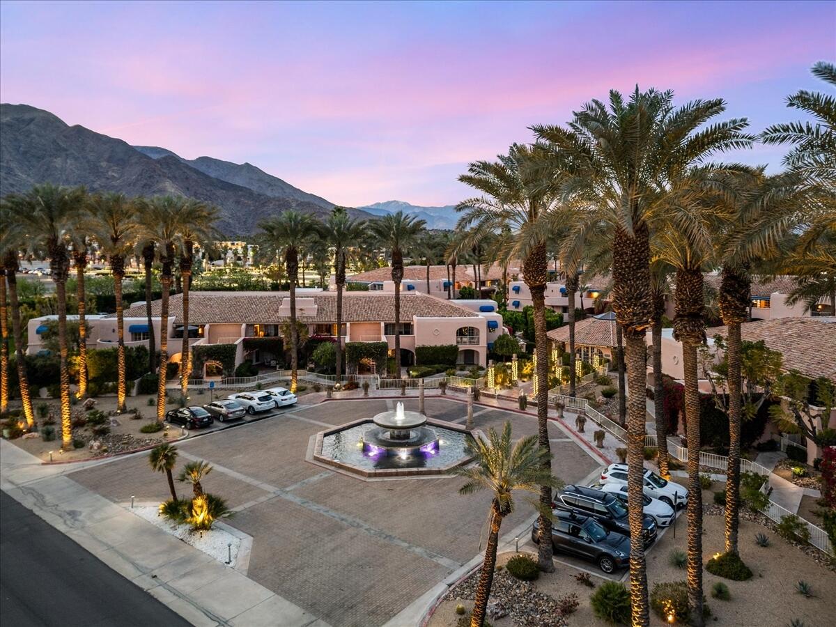 500 E Amado RD Unit: 220