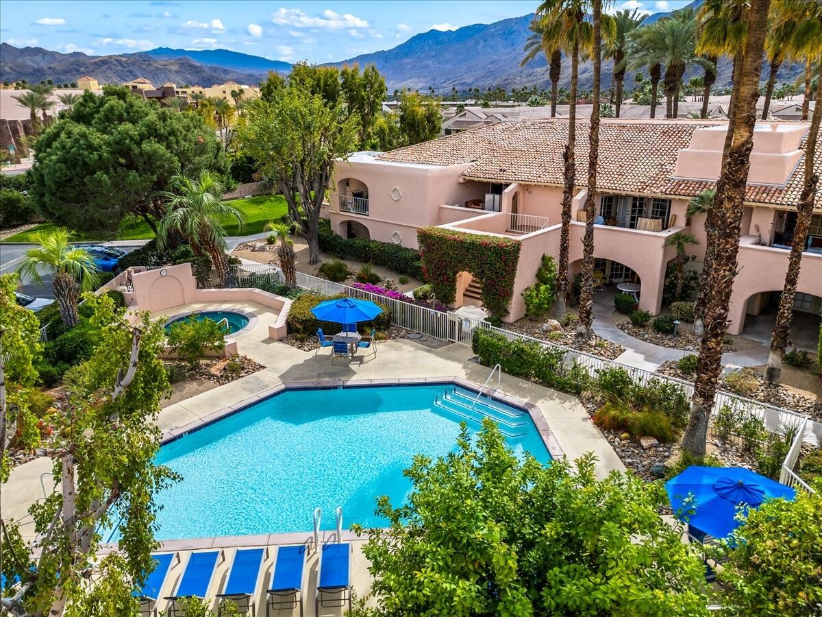 500 E Amado RD Unit: 220