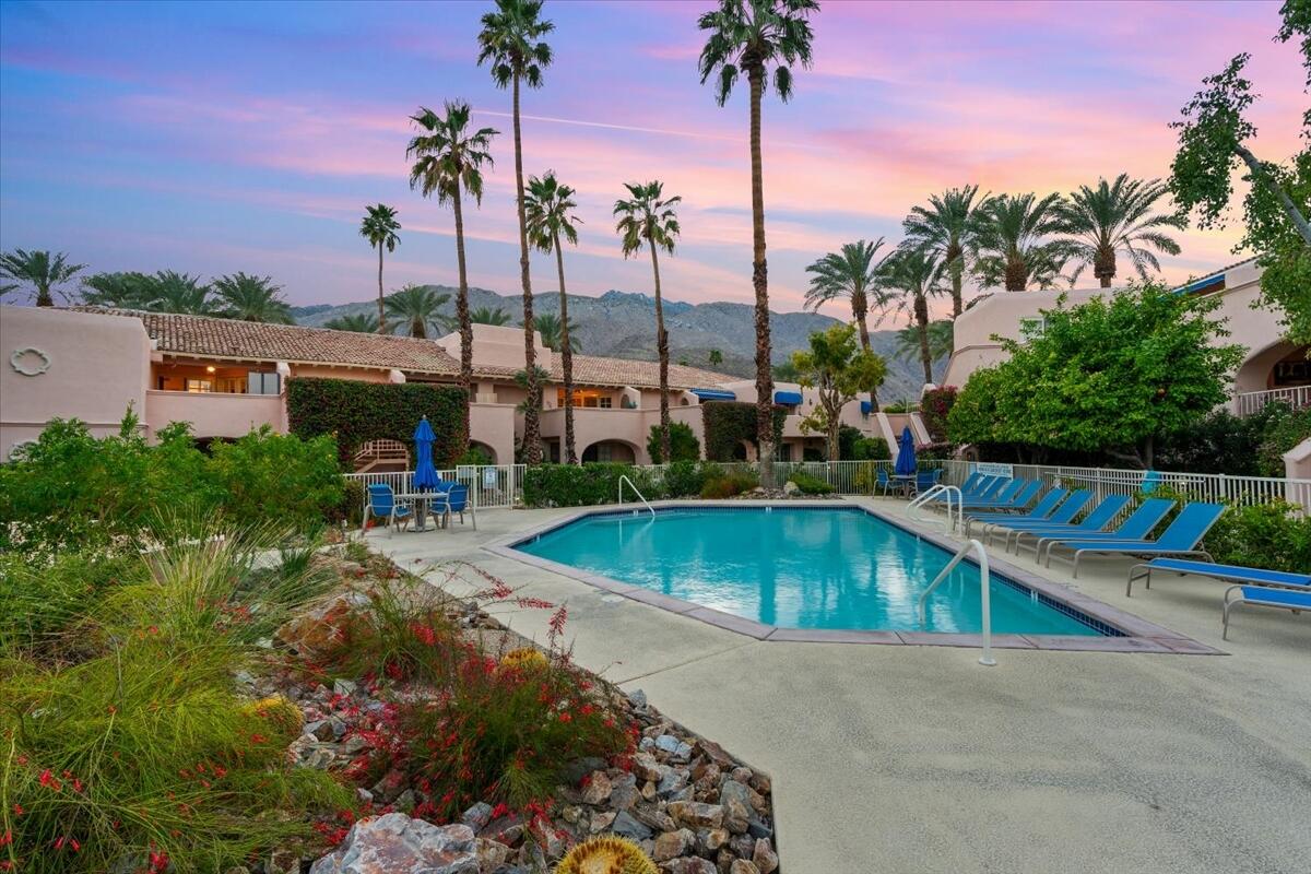 500 E Amado RD Unit: 220