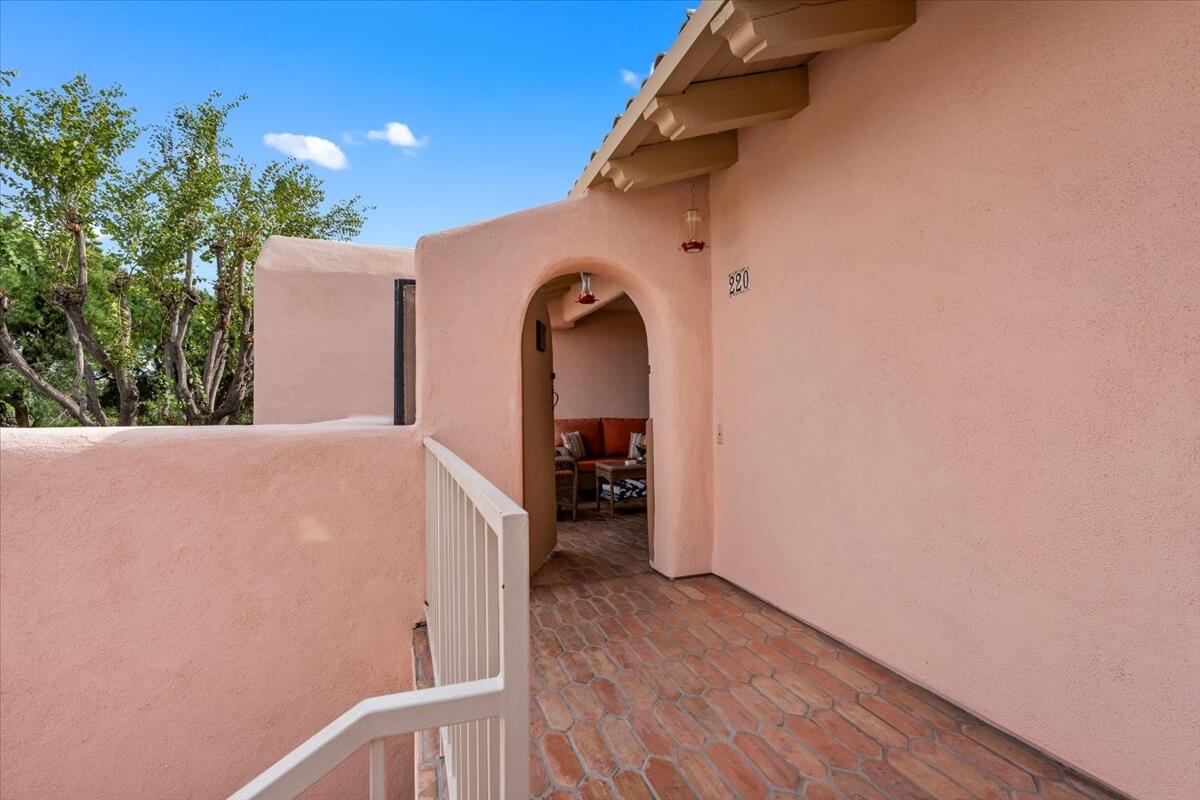 500 E Amado RD Unit: 220