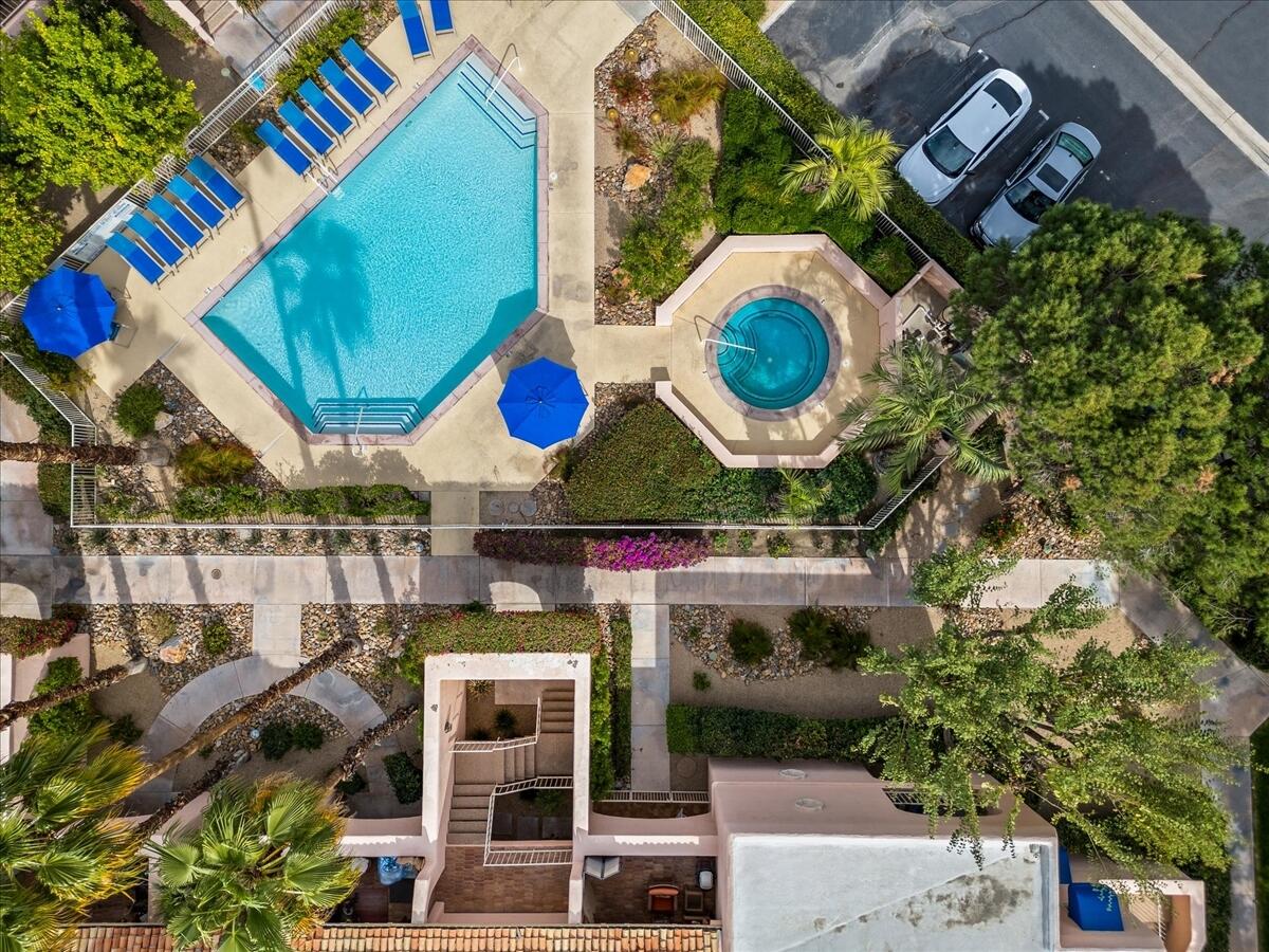 500 E Amado RD Unit: 220