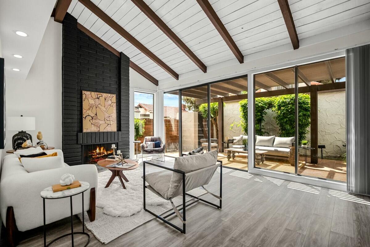 2352 Miramonte CIR Unit: F