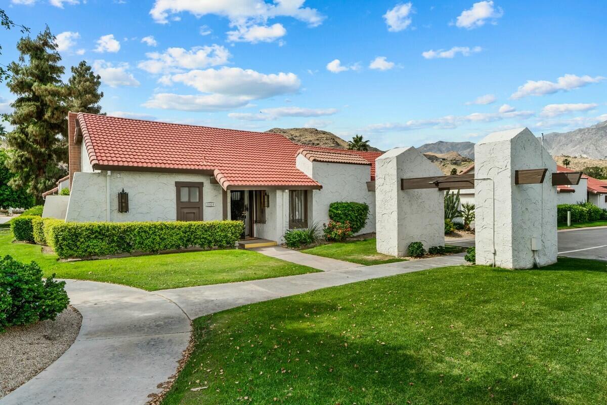 2352 Miramonte CIR Unit: F