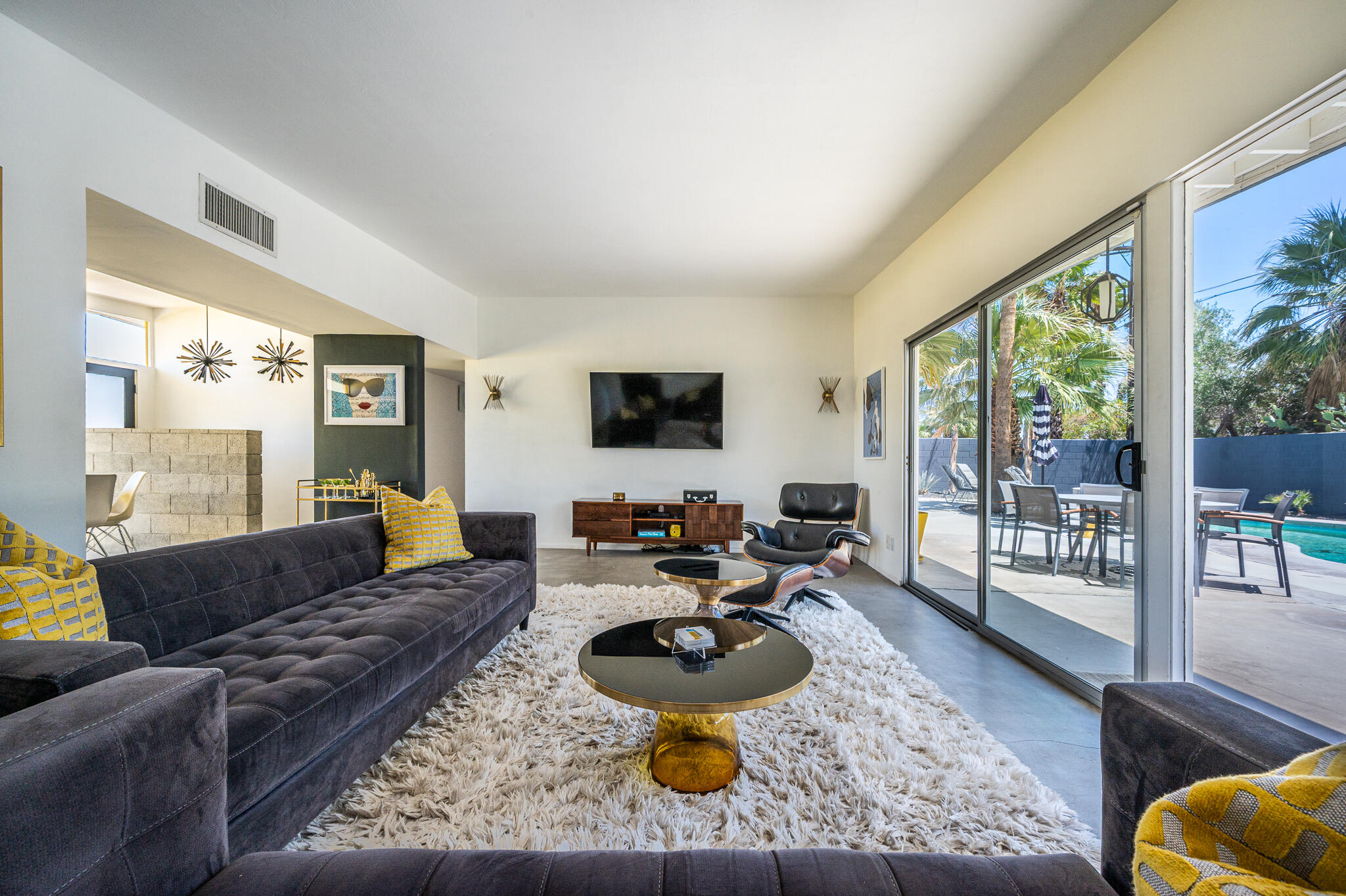 3623 E Avenida Fey Norte