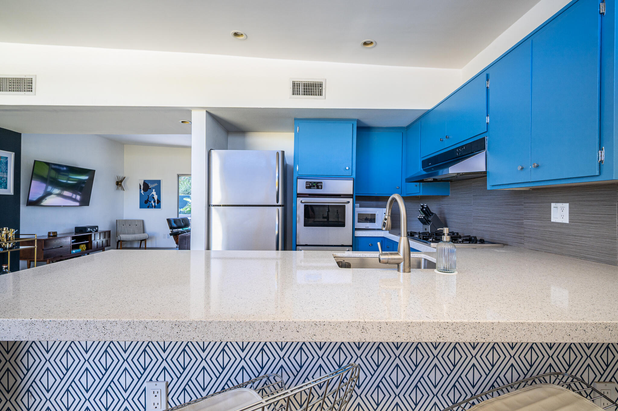 3623 E Avenida Fey Norte