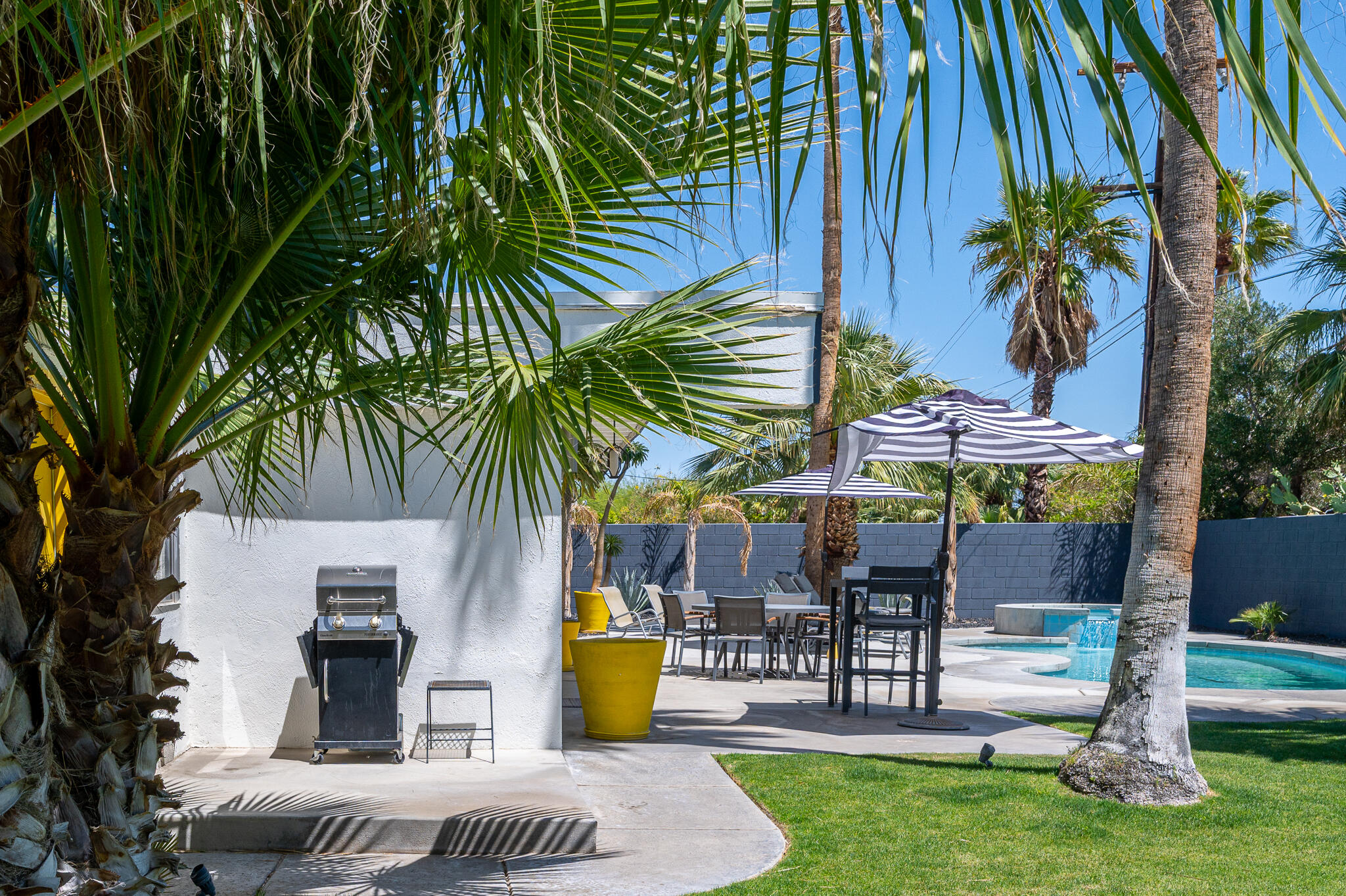 3623 E Avenida Fey Norte