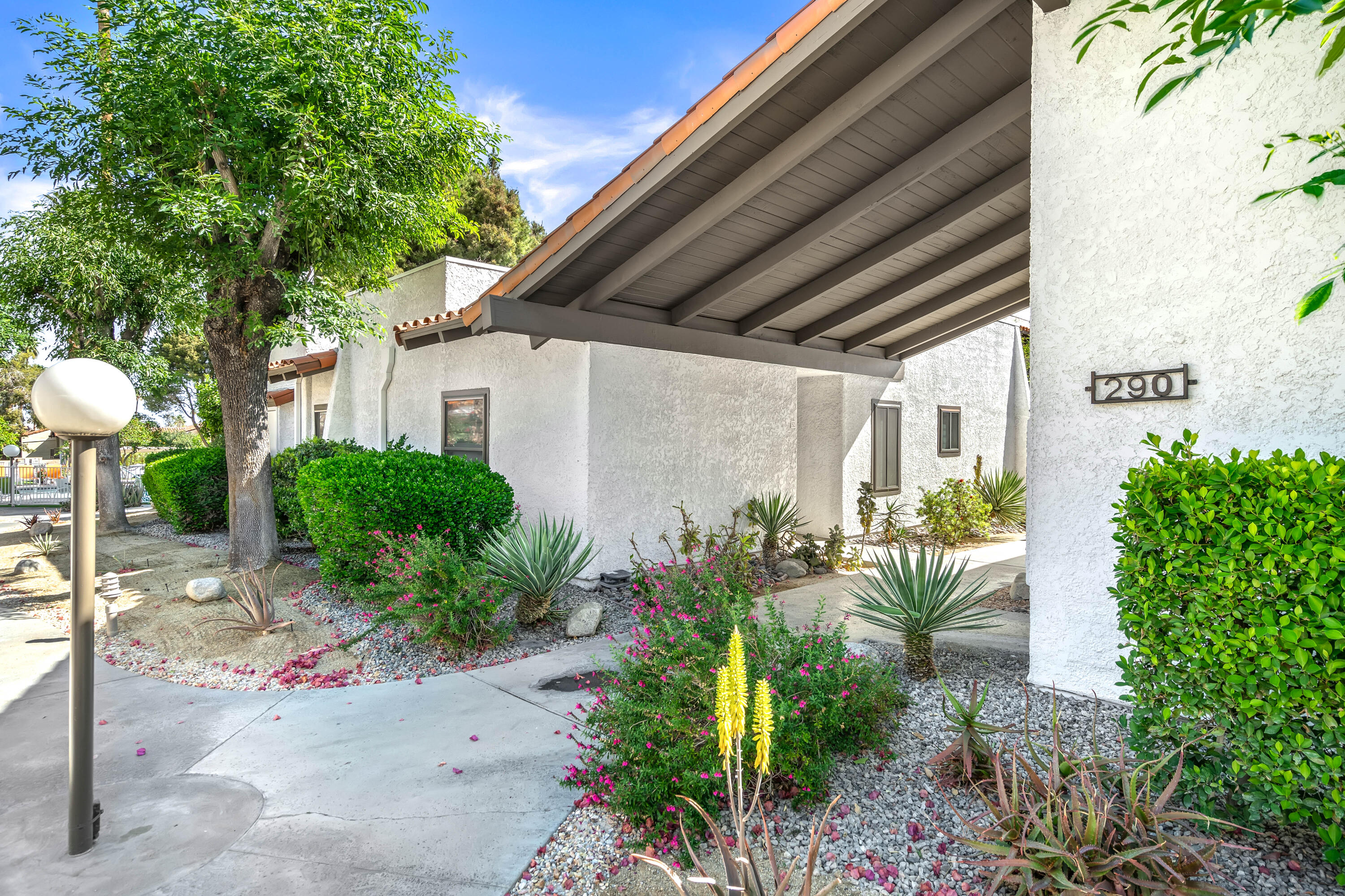 290 E San Jose RD Unit: 45