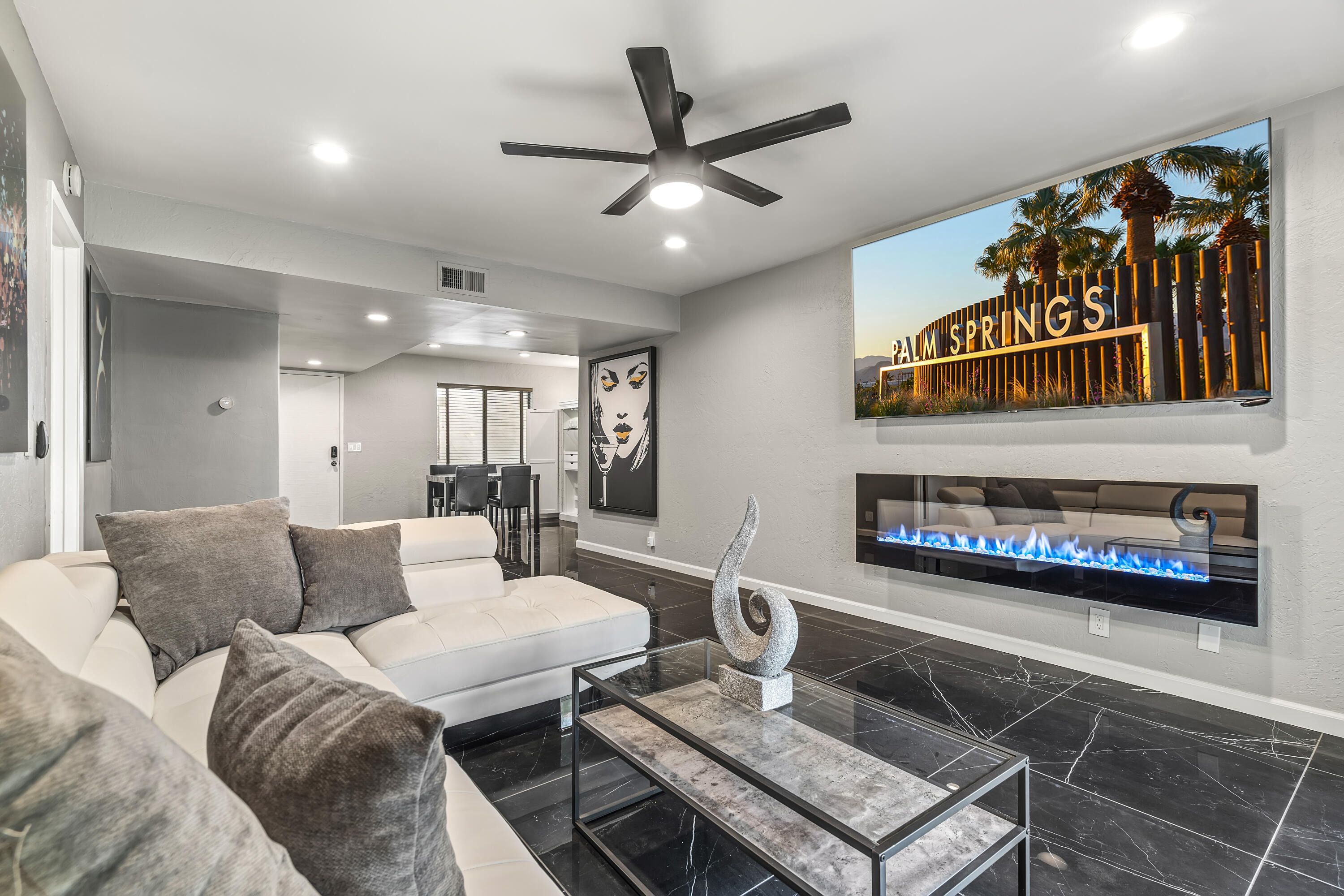 1050 E Ramon RD Unit: 104