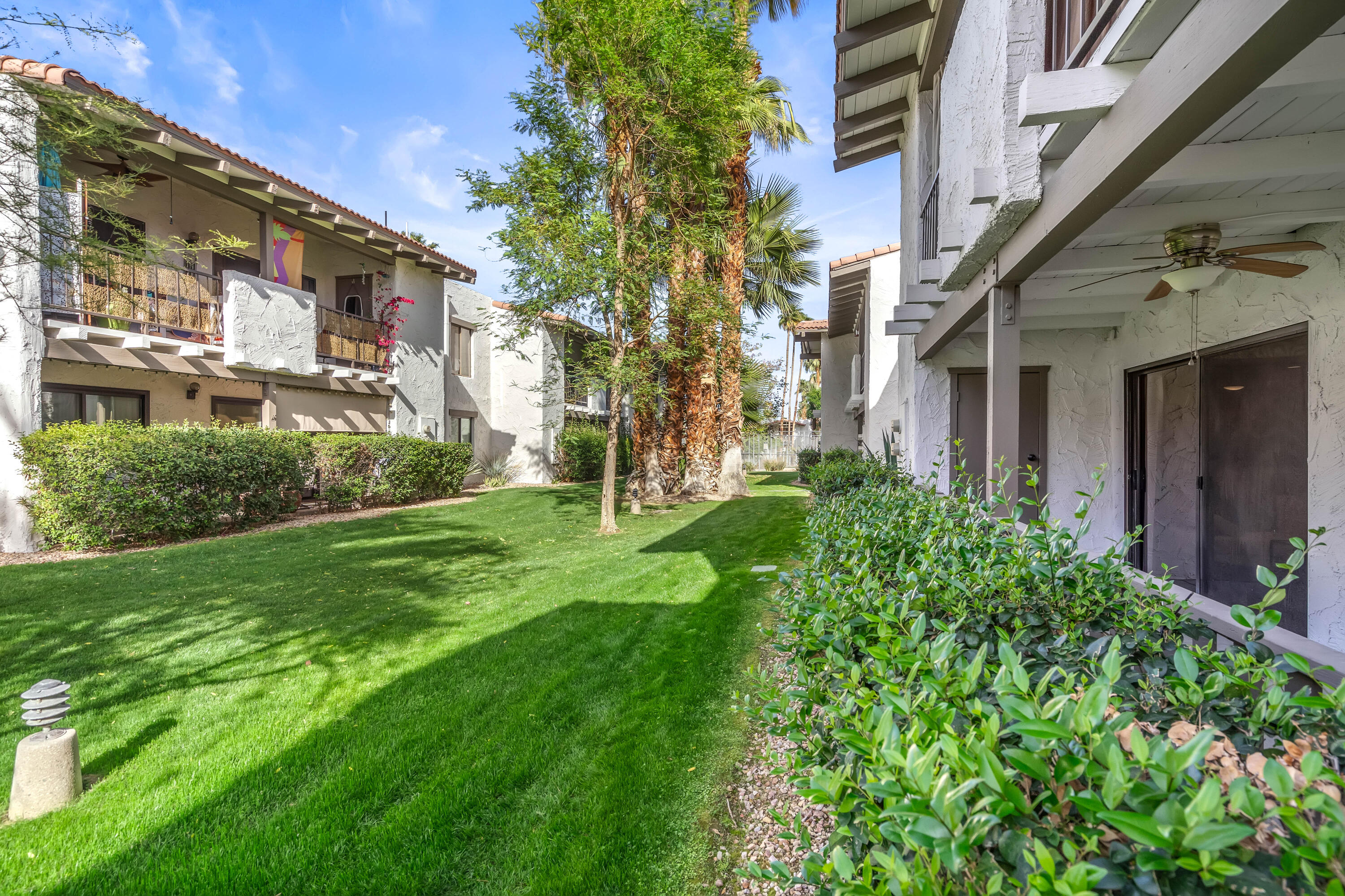 1050 E Ramon RD Unit: 104