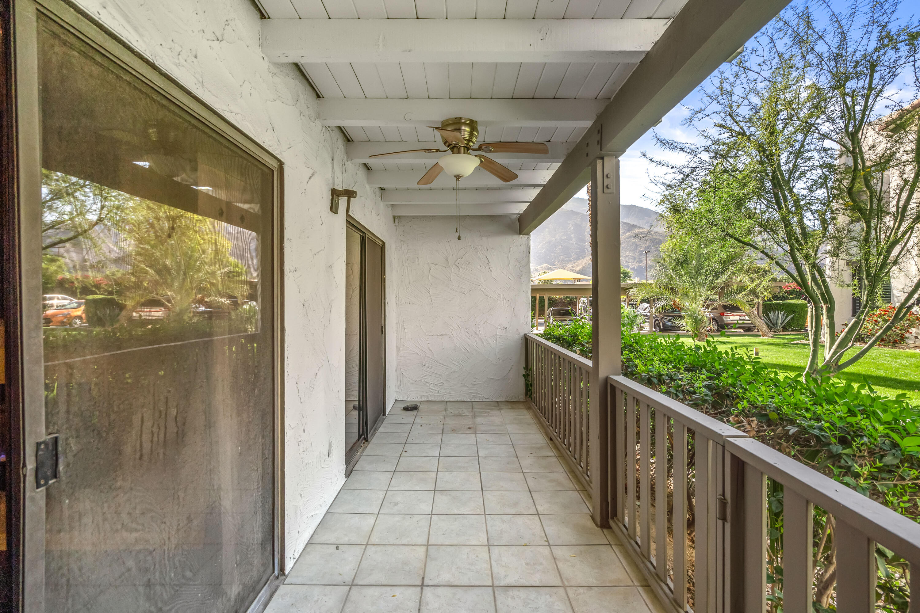 1050 E Ramon RD Unit: 104