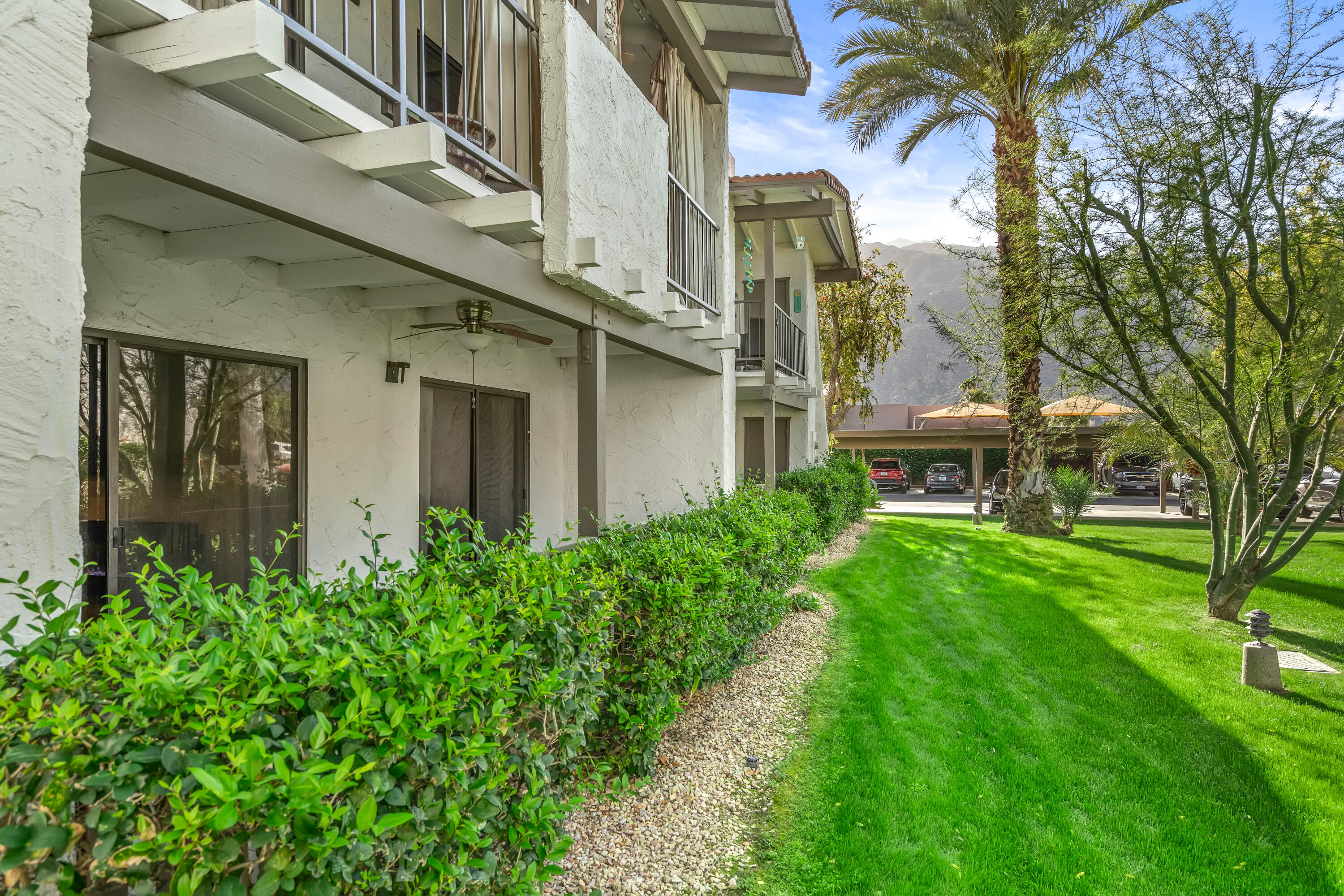 1050 E Ramon RD Unit: 104