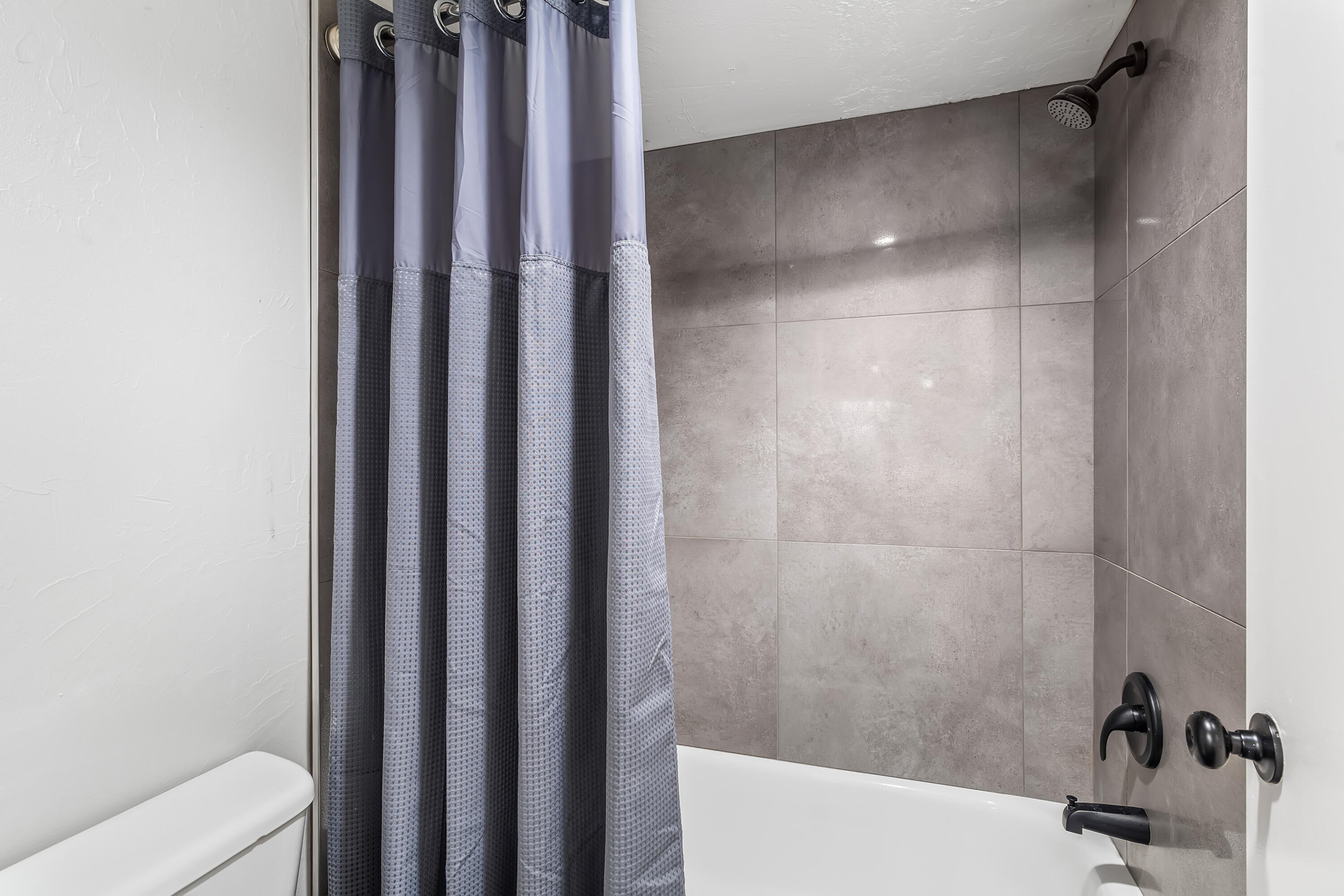 1050 E Ramon RD Unit: 104