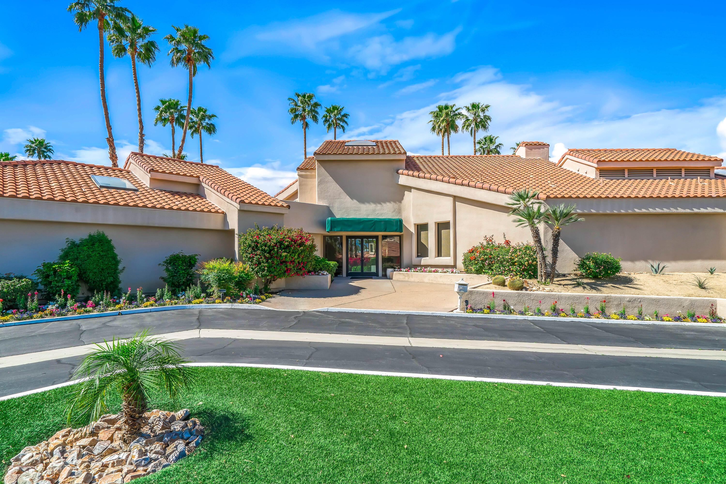 35200 Cathedral Canyon DR Unit: S152